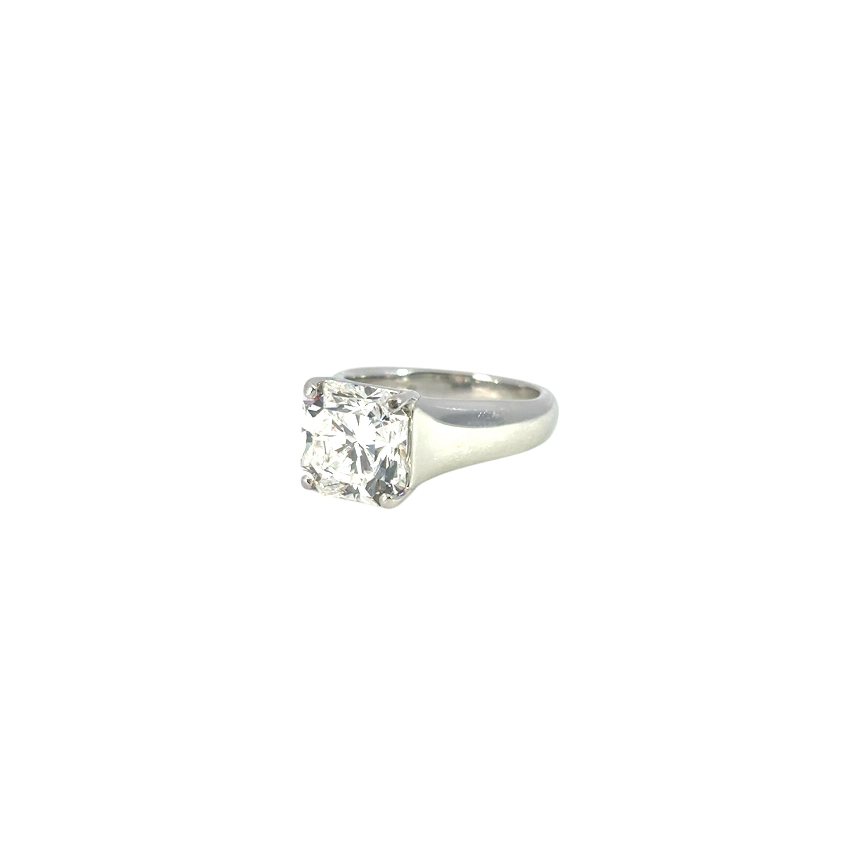 Tiffany & Co. Platinum 4.30ct Natural Radiant Lucida Diamond Engagement Ring For Sale 4