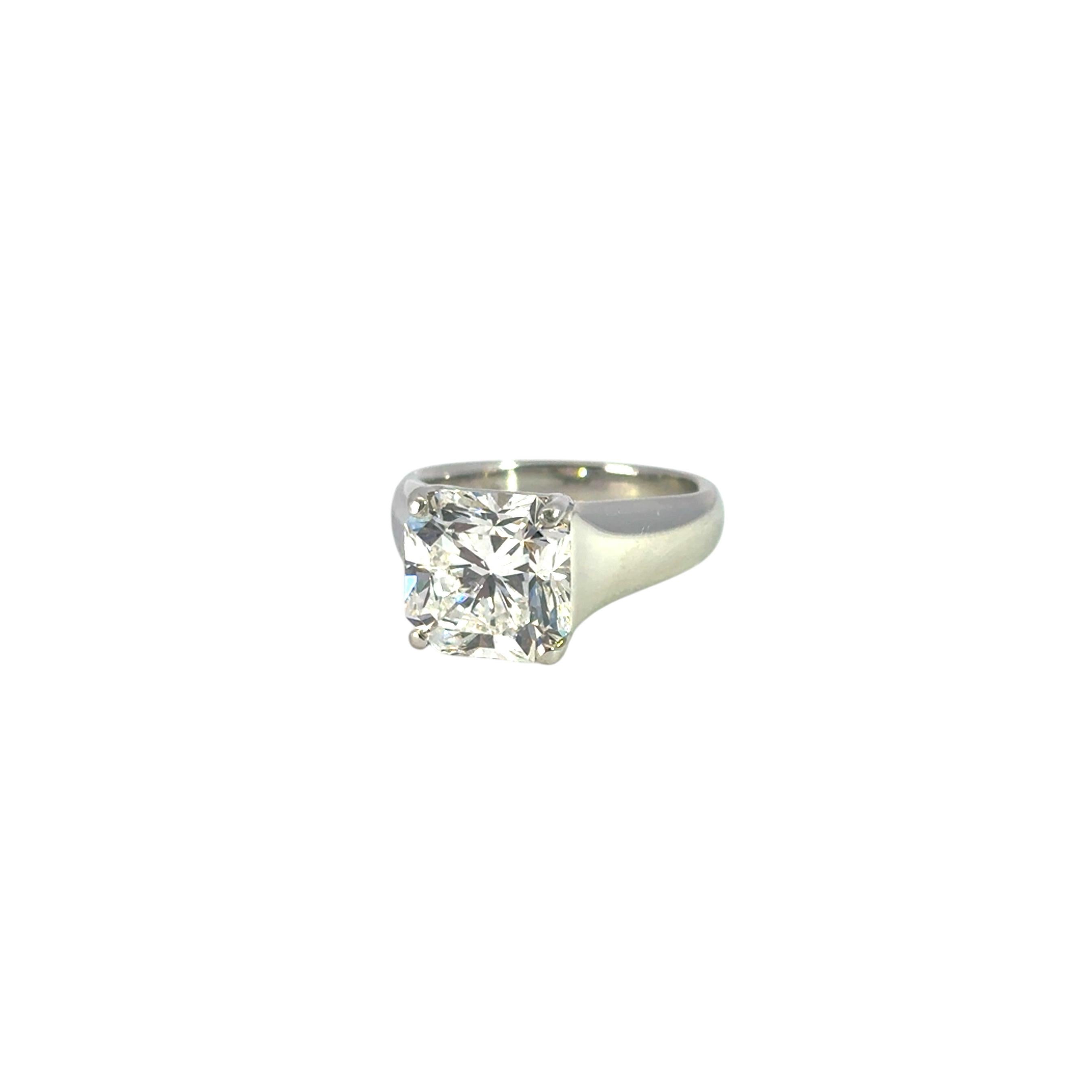 Tiffany & Co. Platinum 4.30ct Natural Radiant Lucida Diamond Engagement Ring For Sale 5