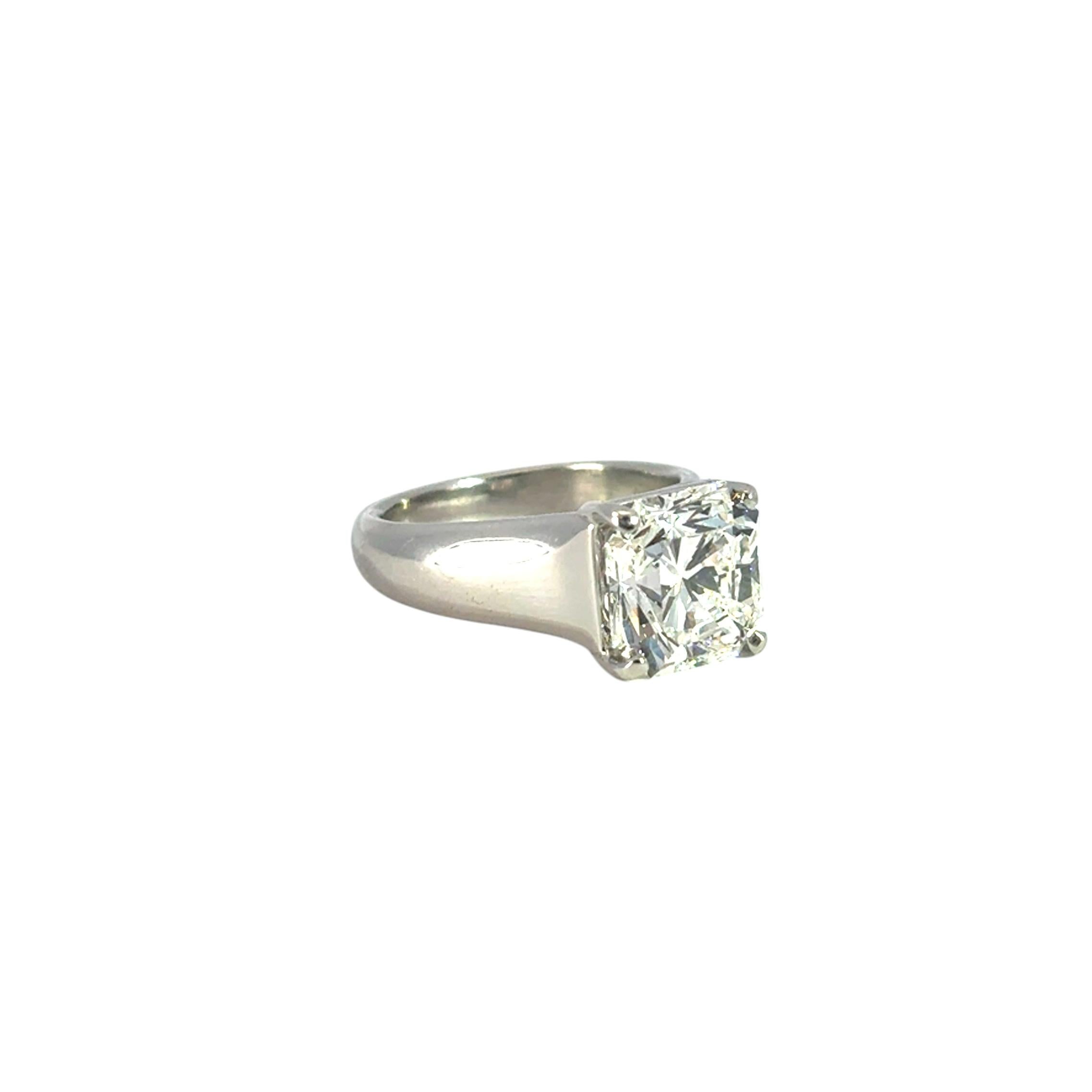 Tiffany & Co. Platinum 4.30ct Natural Radiant Lucida Diamond Engagement Ring In Excellent Condition For Sale In Boca Raton, FL