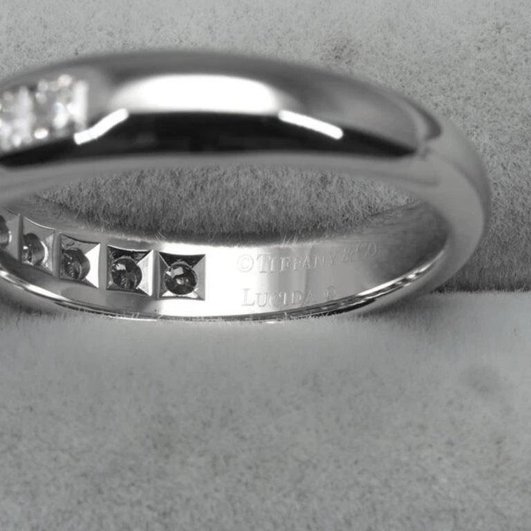 TIFFANY & Co. Anillo de platino con diamantes lúcidos de medio círculo de 4 mm 5 en venta 2