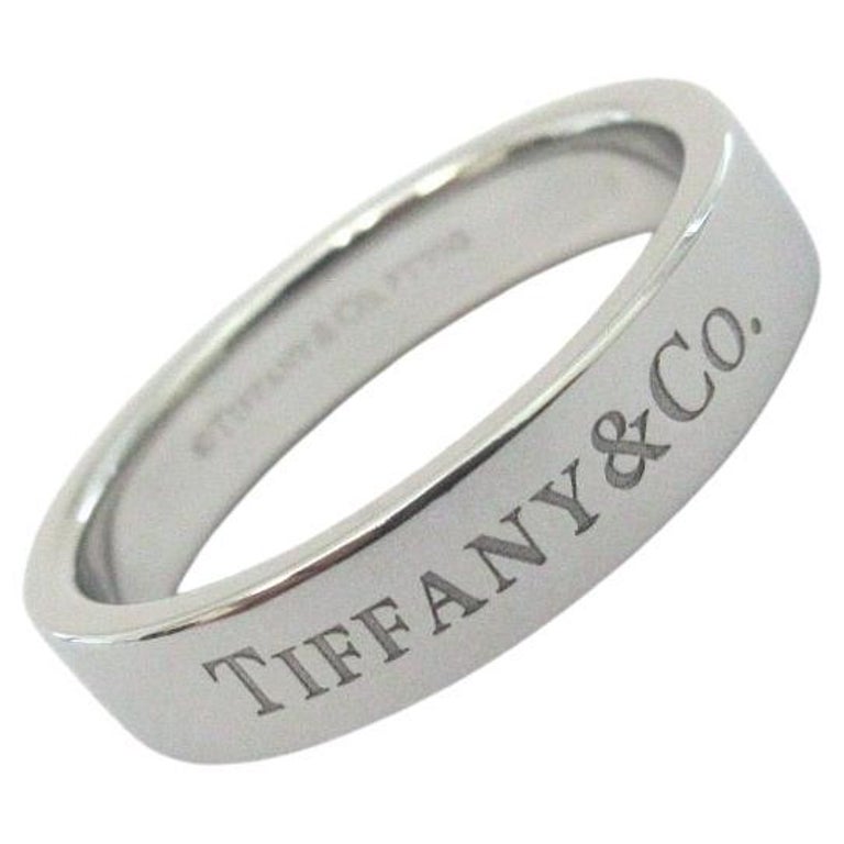 Tiffany and Co. Platinum Wedding Band Ring 7 For Sale at 1stDibs