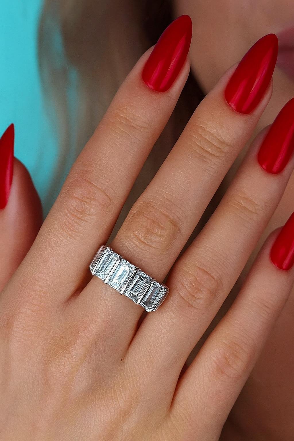 Tiffany & Co. Platinum 5-Stone Emerald Cut Diamond Ring Band For Sale 1