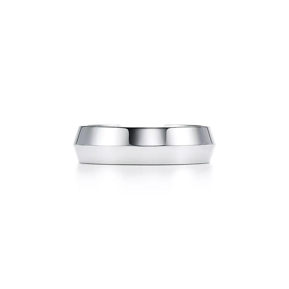 Women's or Men's TIFFANY & Co. Platinum 5.3mm Nesting Wide Band Ring 8.5 For Sale