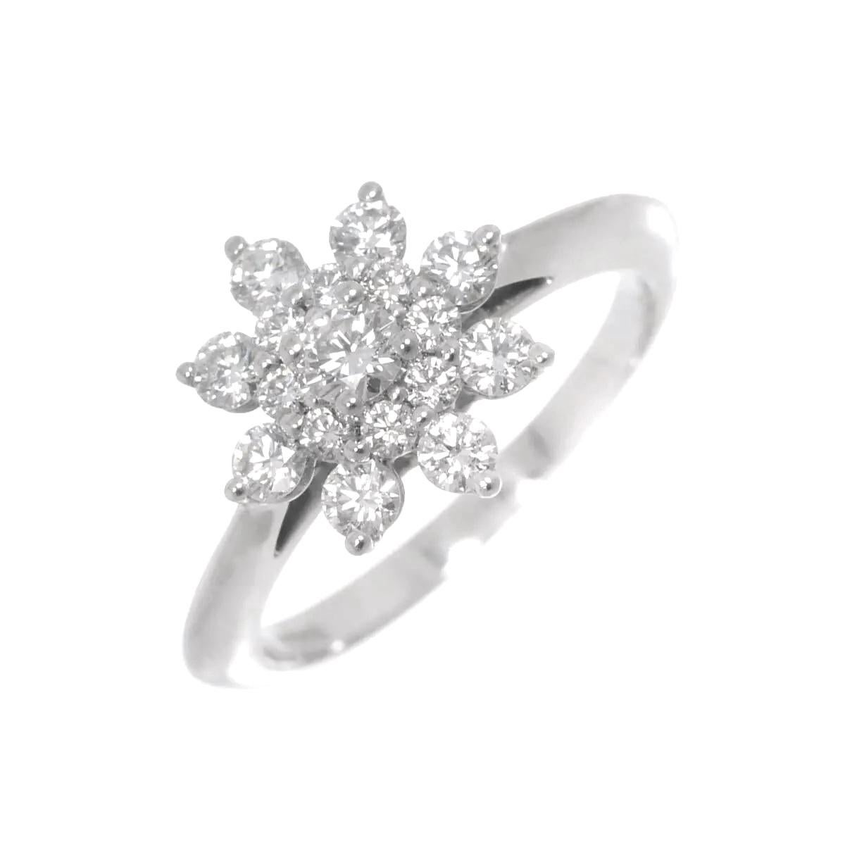 TIFFANY & Co. Platinum .60ct Diamond Flower Ring 5

Metal: Platinum
Size: 5 
Weight: 4.60 grams 
Diamond: 16 round brilliant diamonds, carat total weight .60
Hallmark: ©TIFFANY&CO. PT950 
Condition: Excellent condition, like new, comes with Tiffany