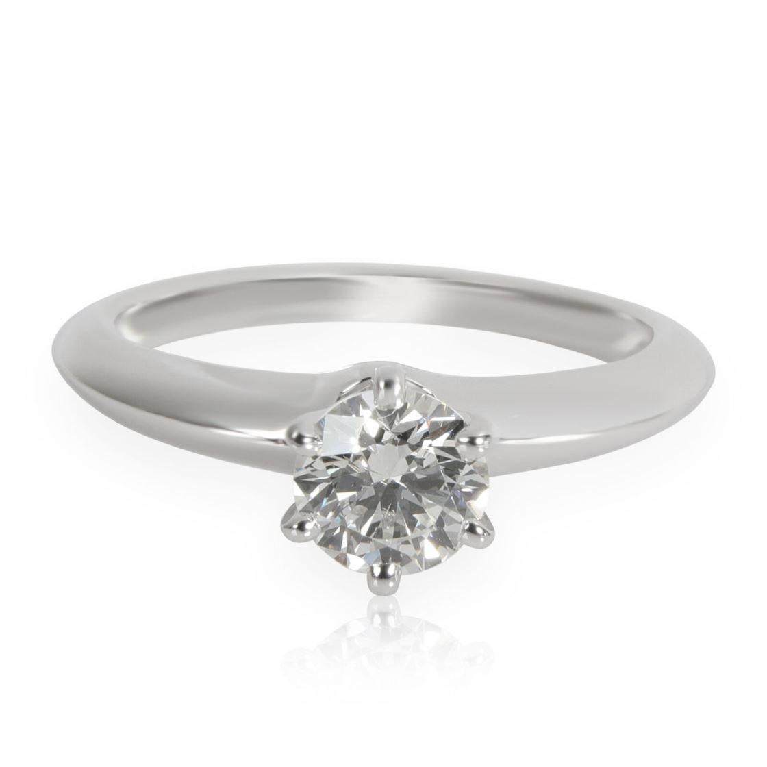 TIFFANY & Co. Platin .65 Karat Diamant Verlobungsring 6 (Rundschliff) im Angebot