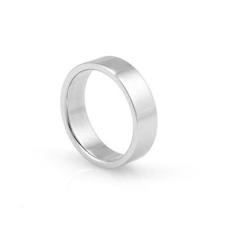 TIFFANY & Co. Platinum 6mm Essential Flat Band Ring 8

 Metal: Platinum 
 Size: 8
 Band Width: 6mm
 Hallmark: ©TIFFANY&CO. PT950
 Condition: Excellent condition, like new 

Limited edition, no longer available for sale in Tiffany