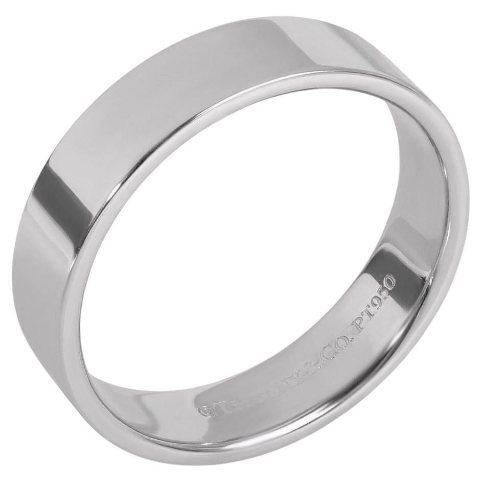TIFFANY & Co. Platinum 6mm Essential Flat Band Ring 8.5 For Sale