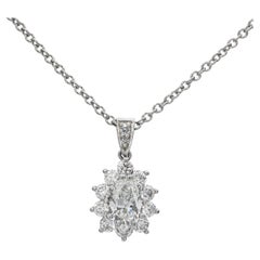 Tiffany & Co. Collier pendentif halo en platine avec diamant en forme de poire de 0,83ct G VS1