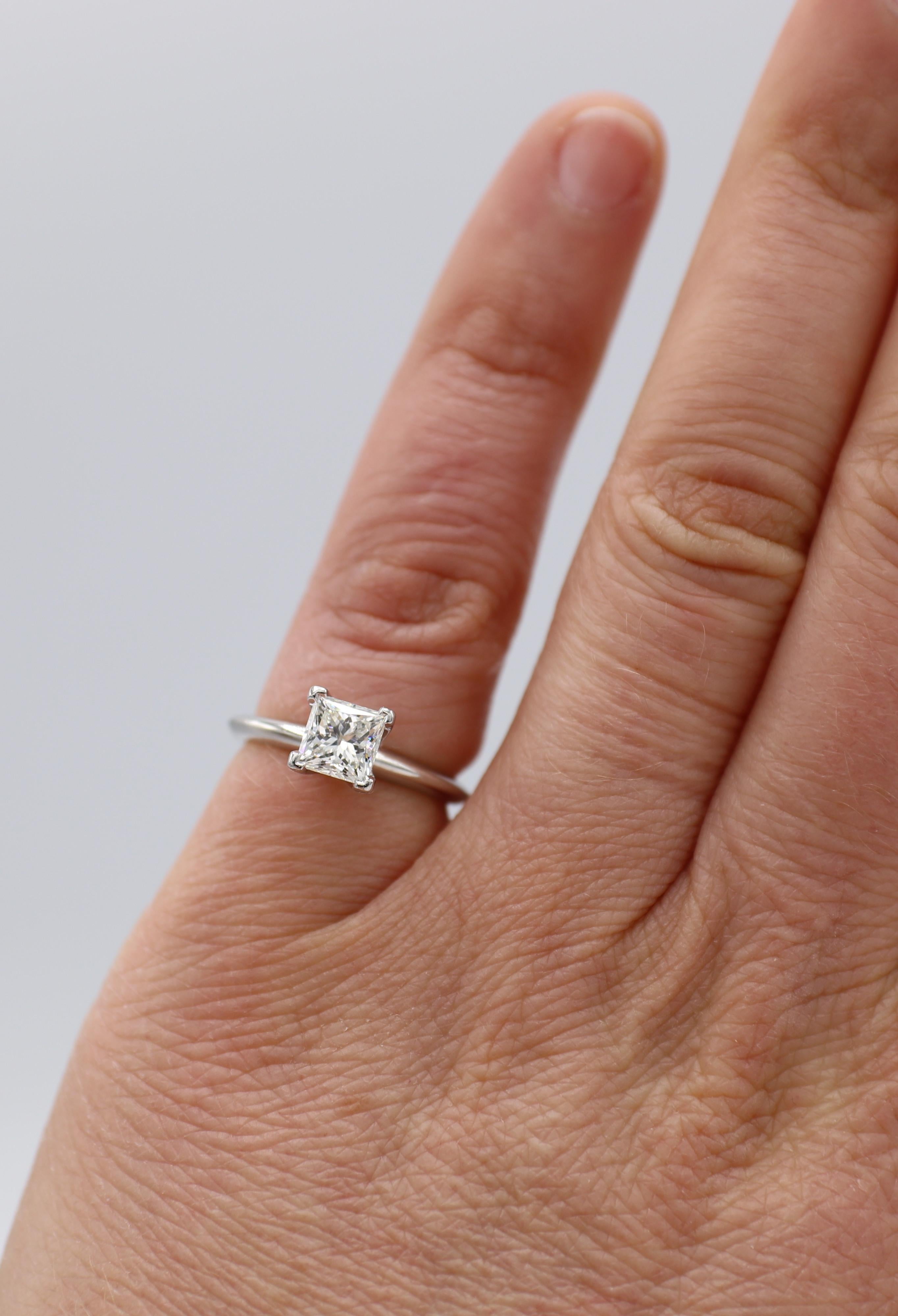 Modern Tiffany & Co. Platinum .94 Carat Princess Cut Natural Diamond Engagement Ring 