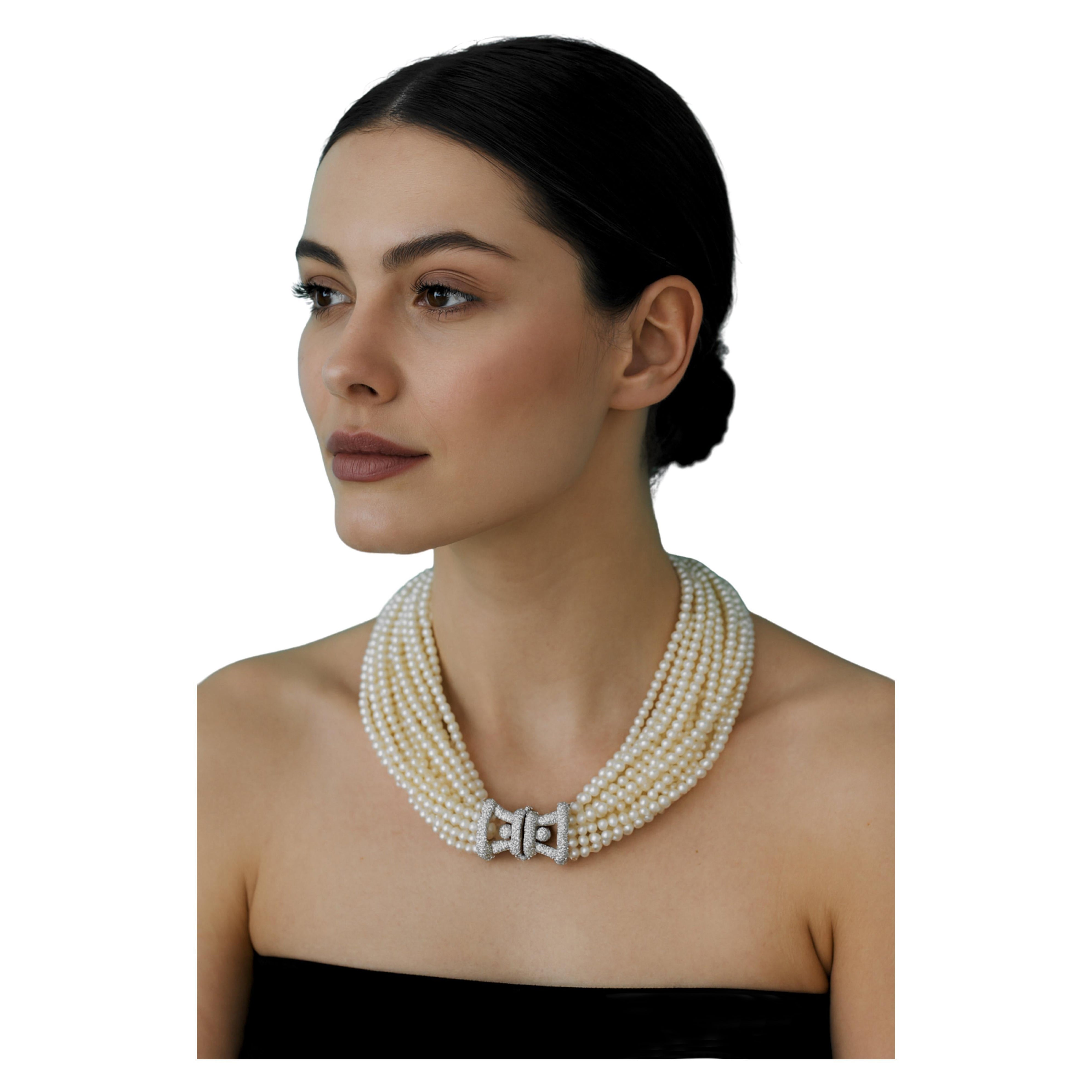 Tiffany & Co. Collier multibrins en platine avec perles d'Akoya et diamants - 4,20 carats en vente
