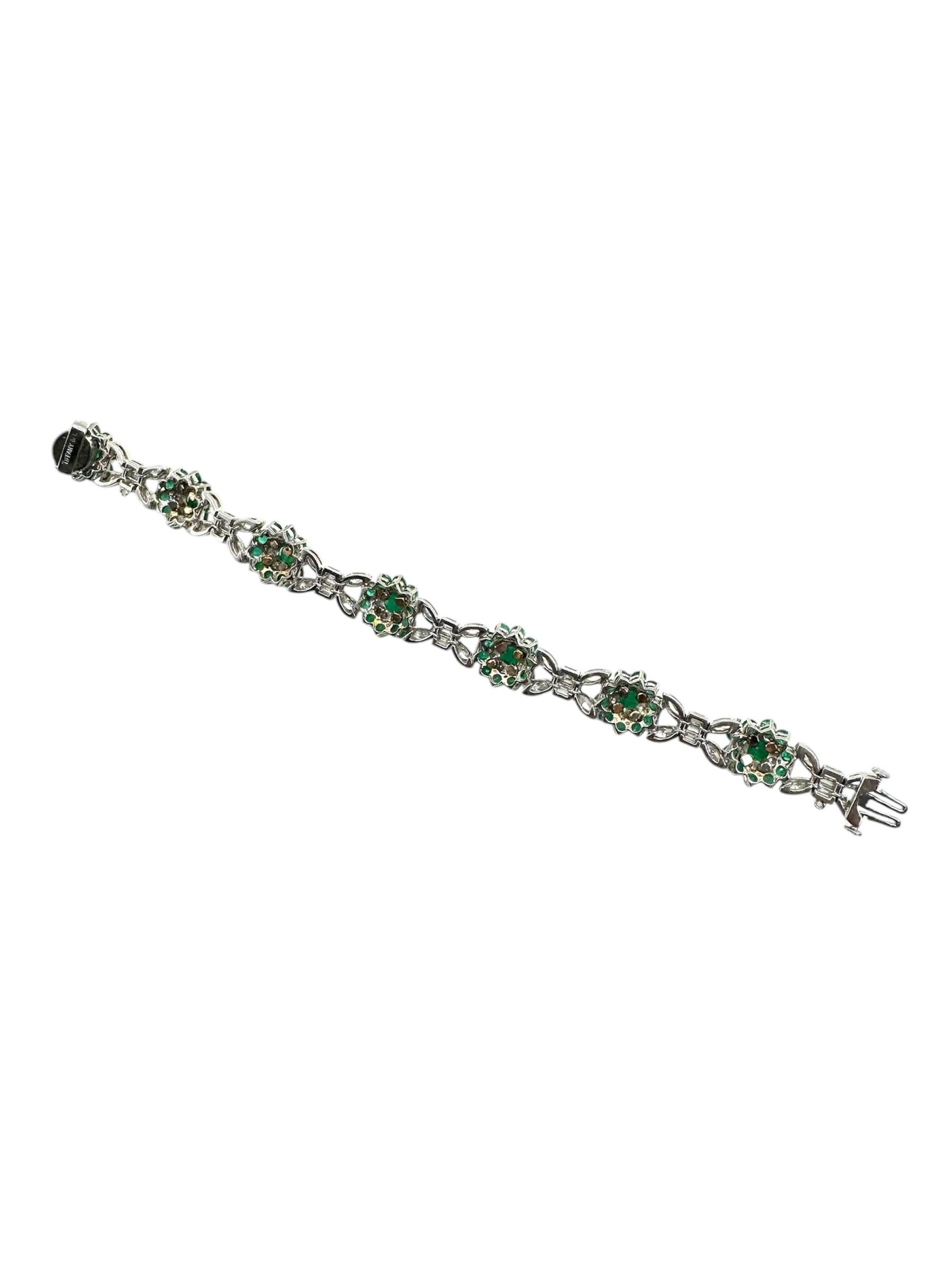 Pulsera Tiffany de esmeraldas y diamantes en platino y oro blanco de 18 quilates en venta 1