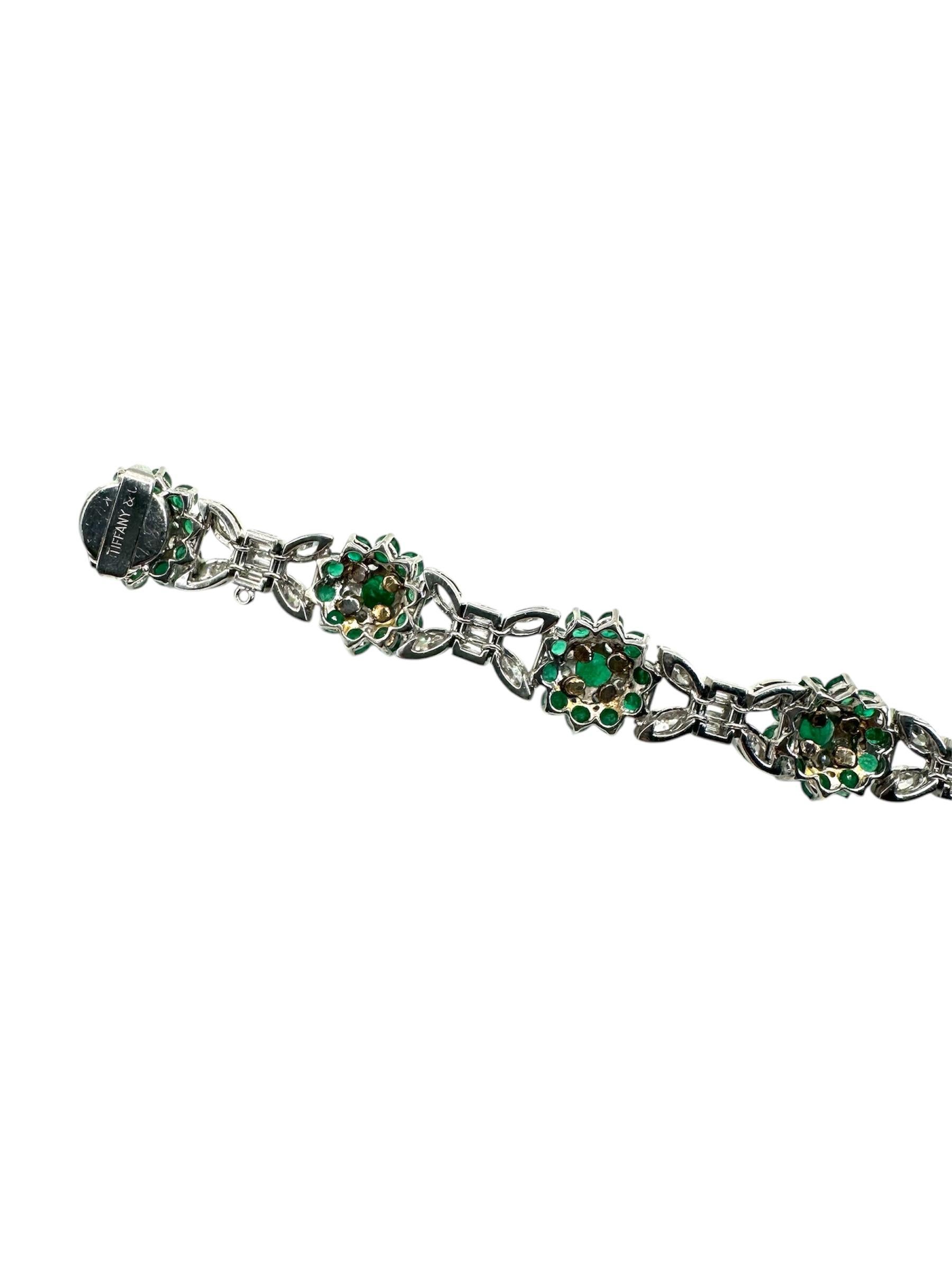Pulsera Tiffany de esmeraldas y diamantes en platino y oro blanco de 18 quilates en venta 2