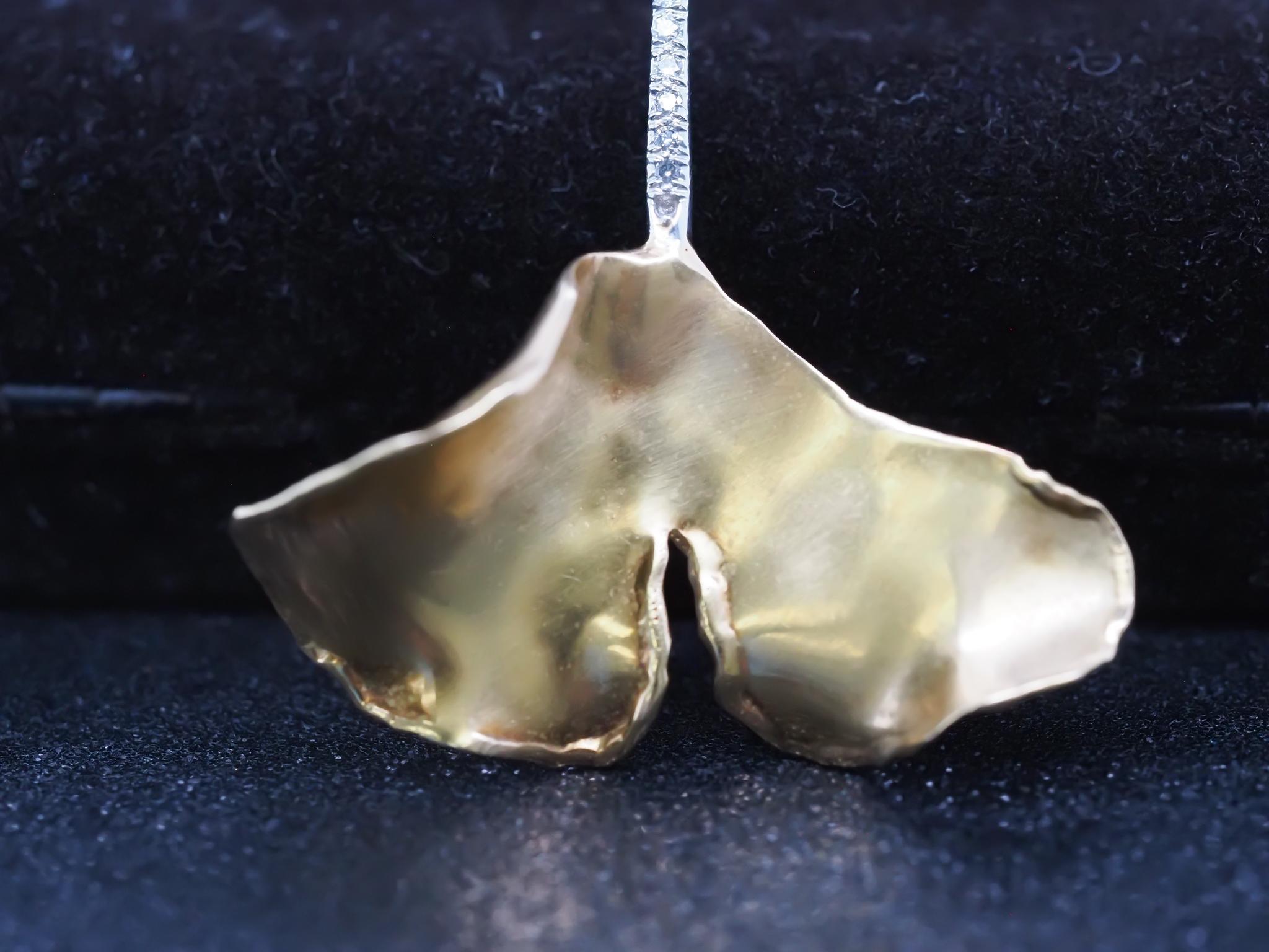 Brilliant Cut Tiffany & Co. Platinum and 18K Gold Ginko Leaf Brooch Pin For Sale