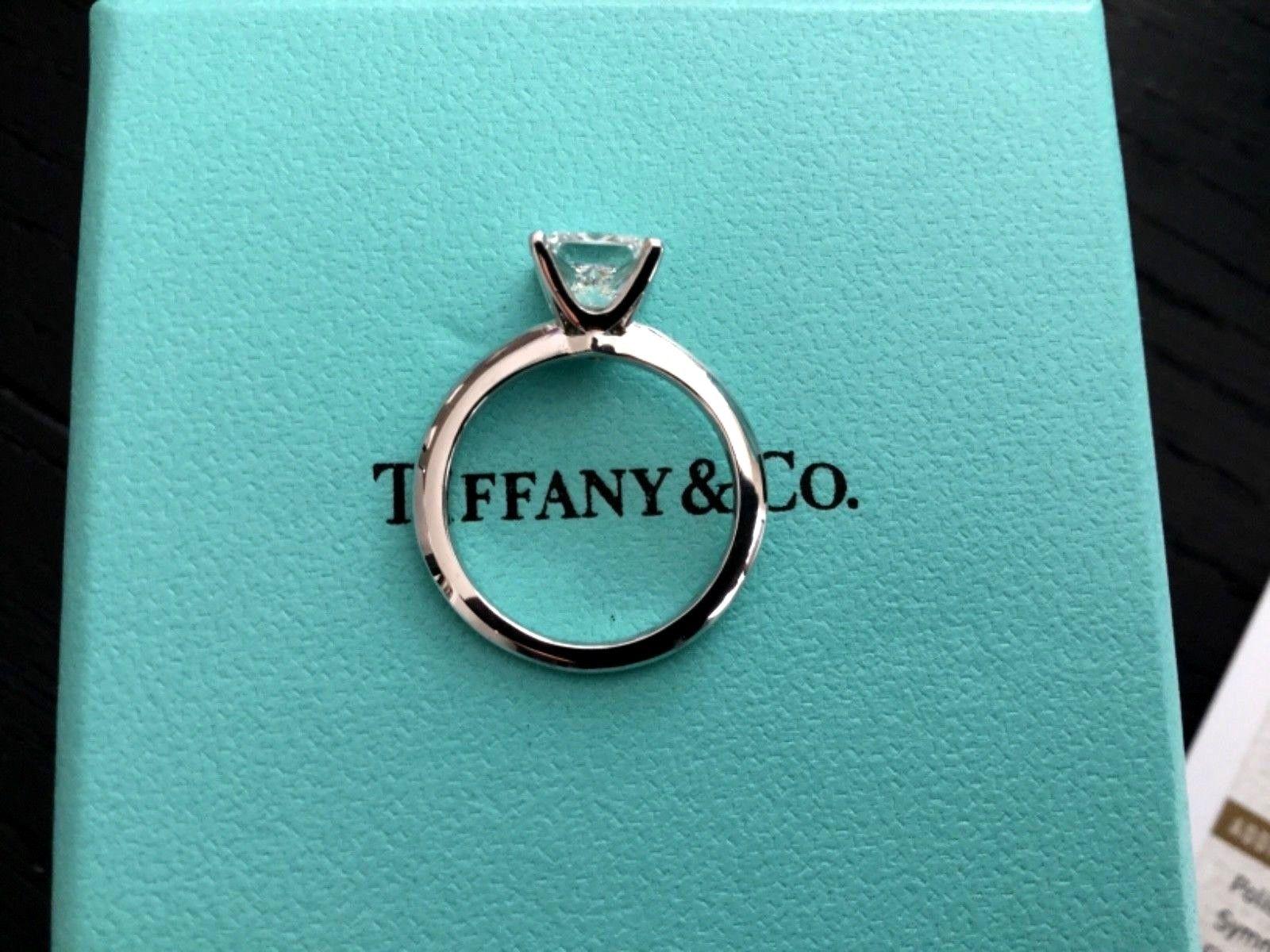 Tiffany & Co. Platinum and Diamond Princess Cut Engagement Ring 1.07 Carat F VS1 7
