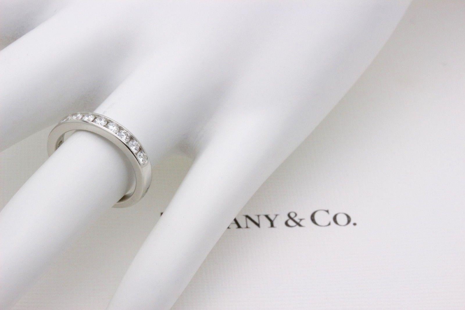 Tiffany & Co. Platinum and Diamond Wedding Band Ring 2.5 MM In Excellent Condition For Sale In San Diego, CA