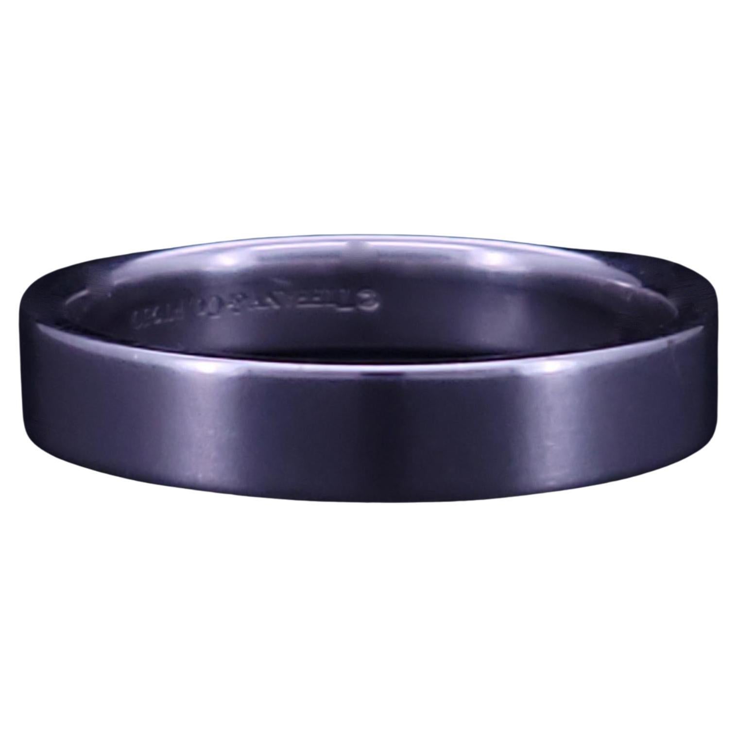 Tiffany 
Co. Platinum Band Ring Straight Edge 4 mm Wide in vendita