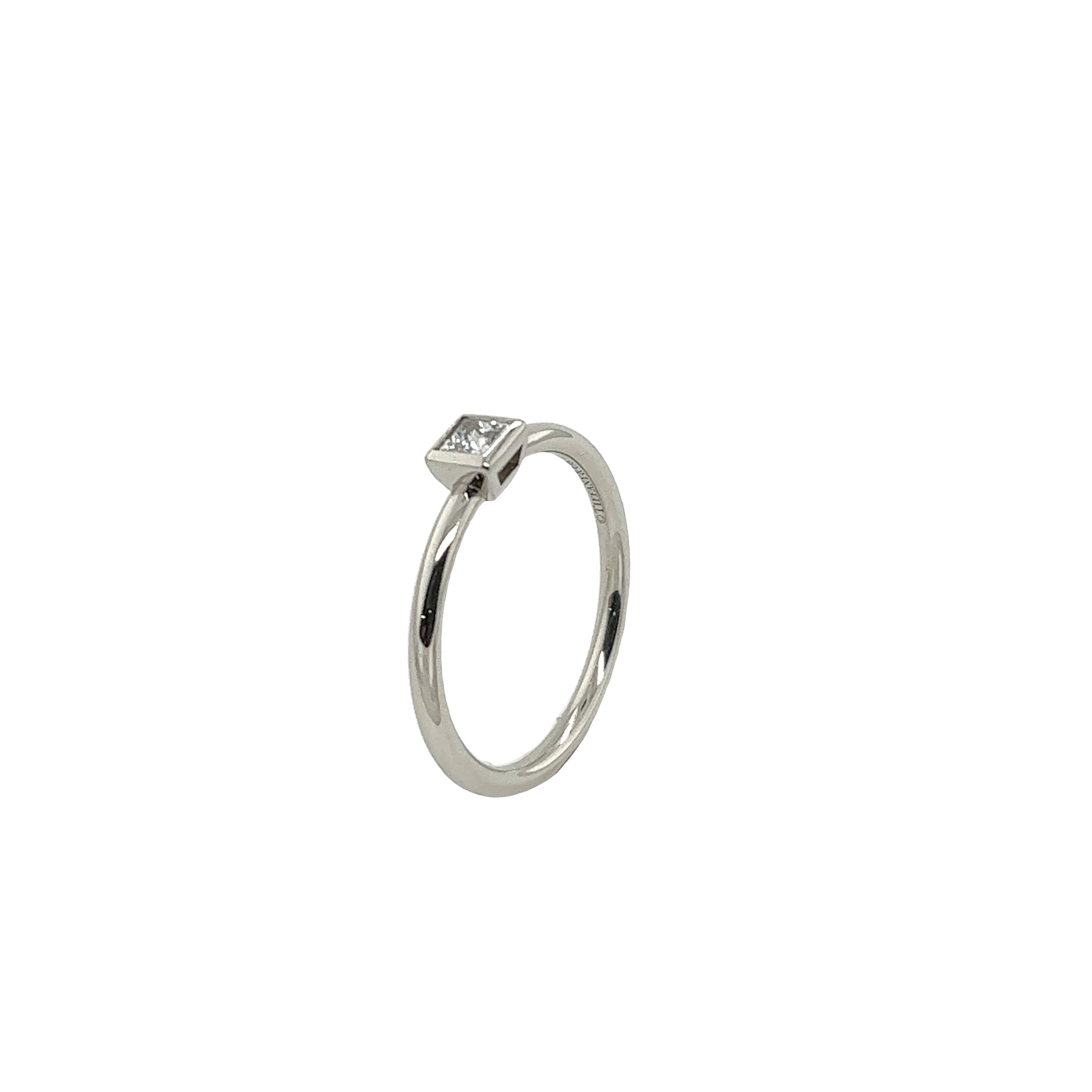 Tiffany & Co. Platinum Bezel Set Diamond ring set with 0.13ct Princess cut Diam For Sale 1