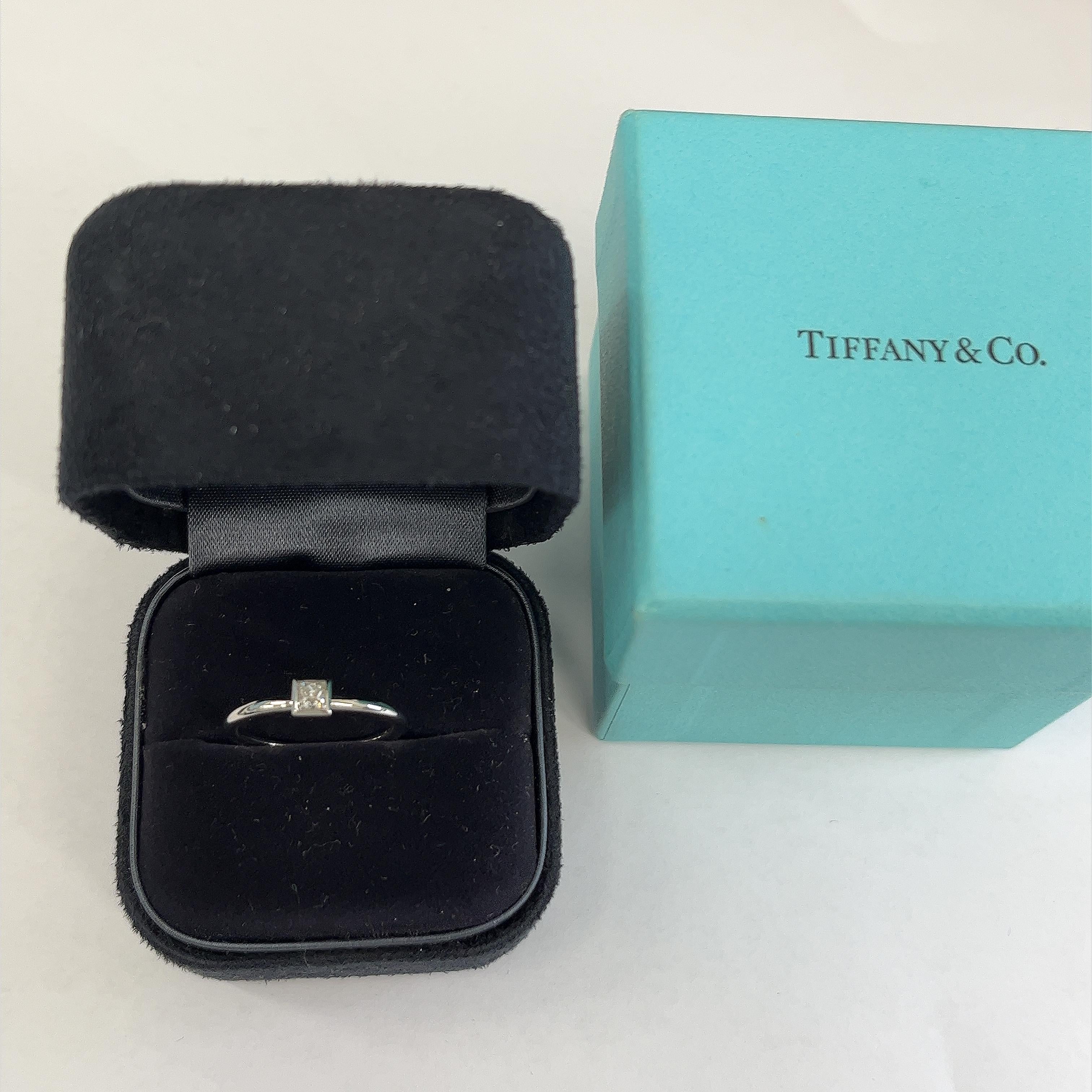 Tiffany & Co. Platinum Bezel Set Diamond ring set with 0.13ct Princess cut Diam For Sale 2