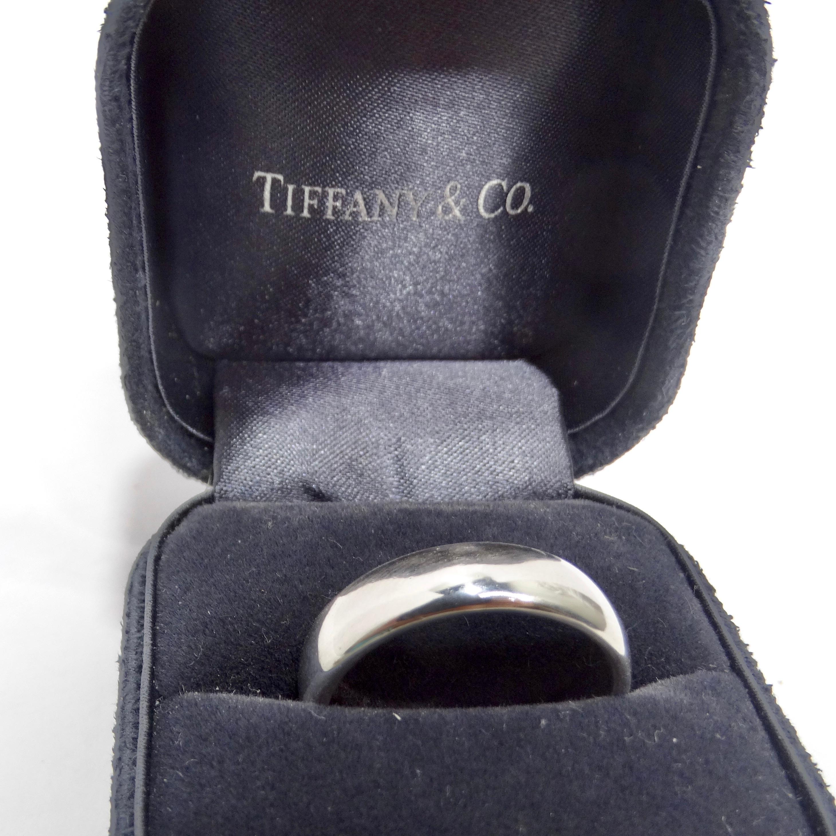 Tiffany & Co Platinum Cigar Bend Ring (bague en forme de cigare en platine) Unisexe en vente