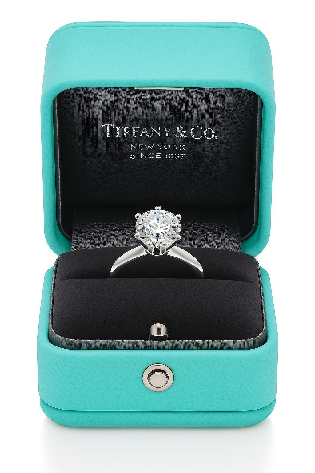 Tiffany & Co. Diamant de qualité
Les diamants de ce calibre - couleur I, pureté VVS2, taille triple excellente et absence de fluorescence - sont exceptionnellement rares et très recherchés par les collectionneurs, les marchands et les quelques