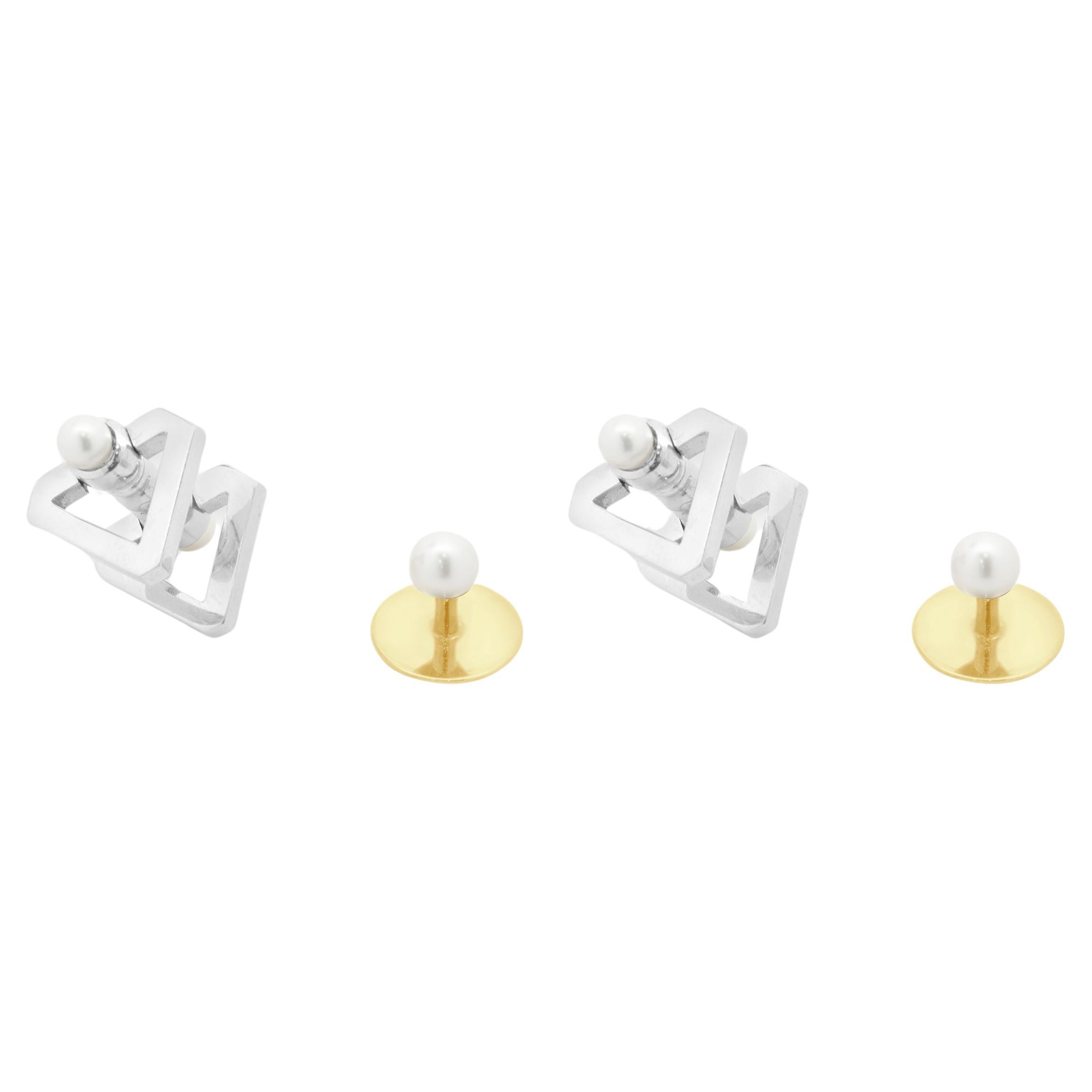 Tiffany & Co. Boutons de manchette en platine et clous d'oreilles en or jaune 18 carats avec perles de 5 mm en vente