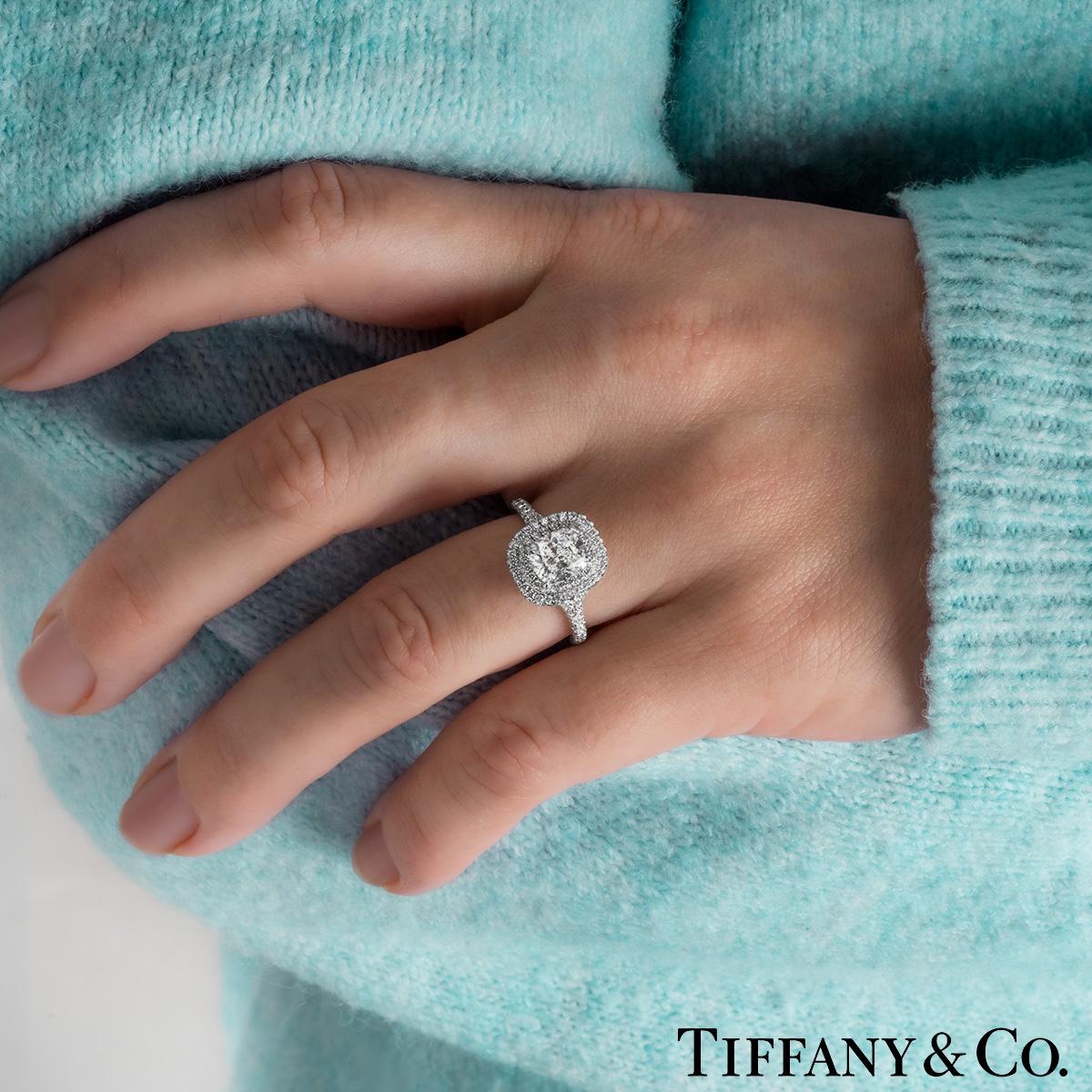 Tiffany & Co. Bague Soleste en platine avec diamant taille coussin de 1,55 carat G/VS1 en vente 2