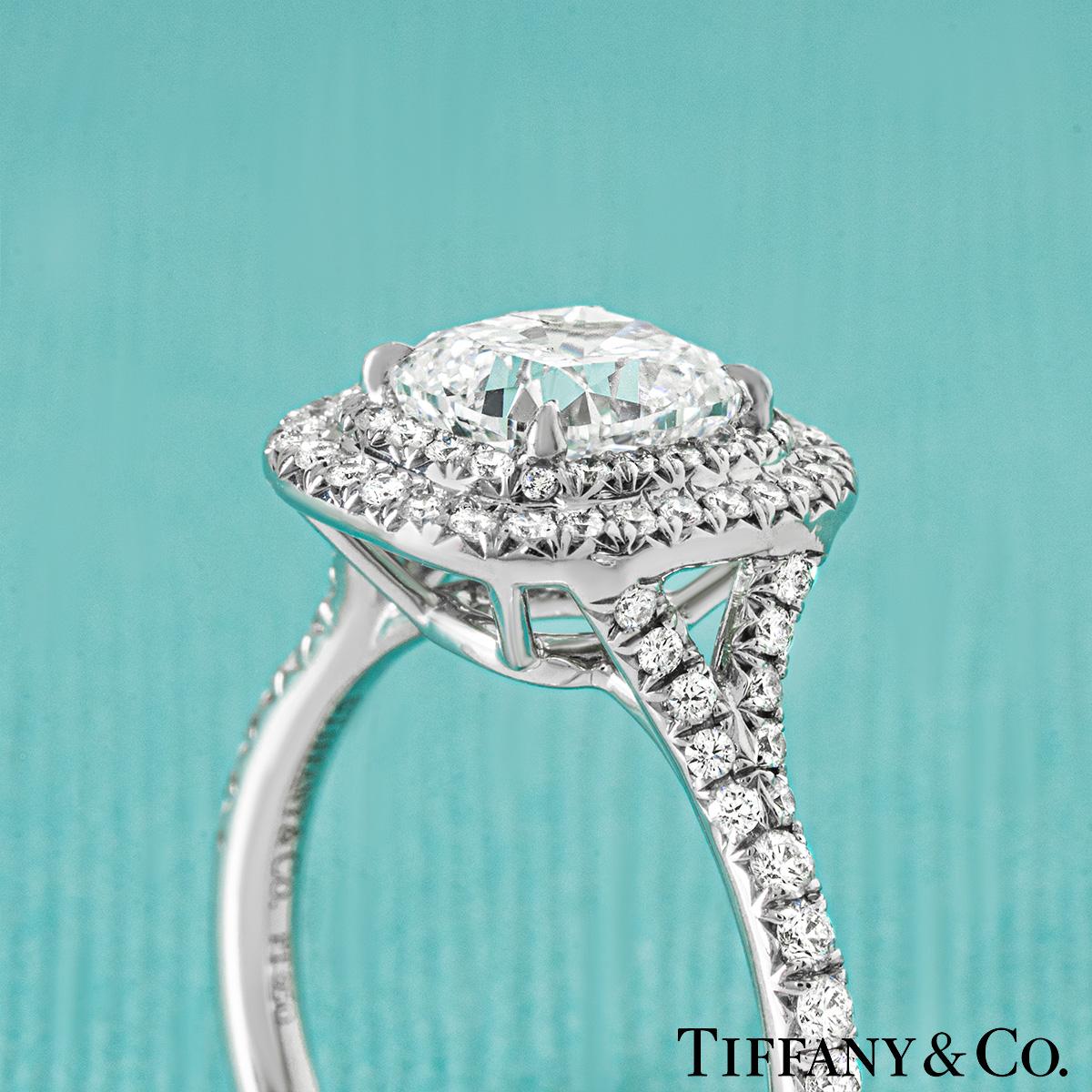 Tiffany & Co. Bague Soleste en platine avec diamant taille coussin de 1,55 carat G/VS1 en vente 3