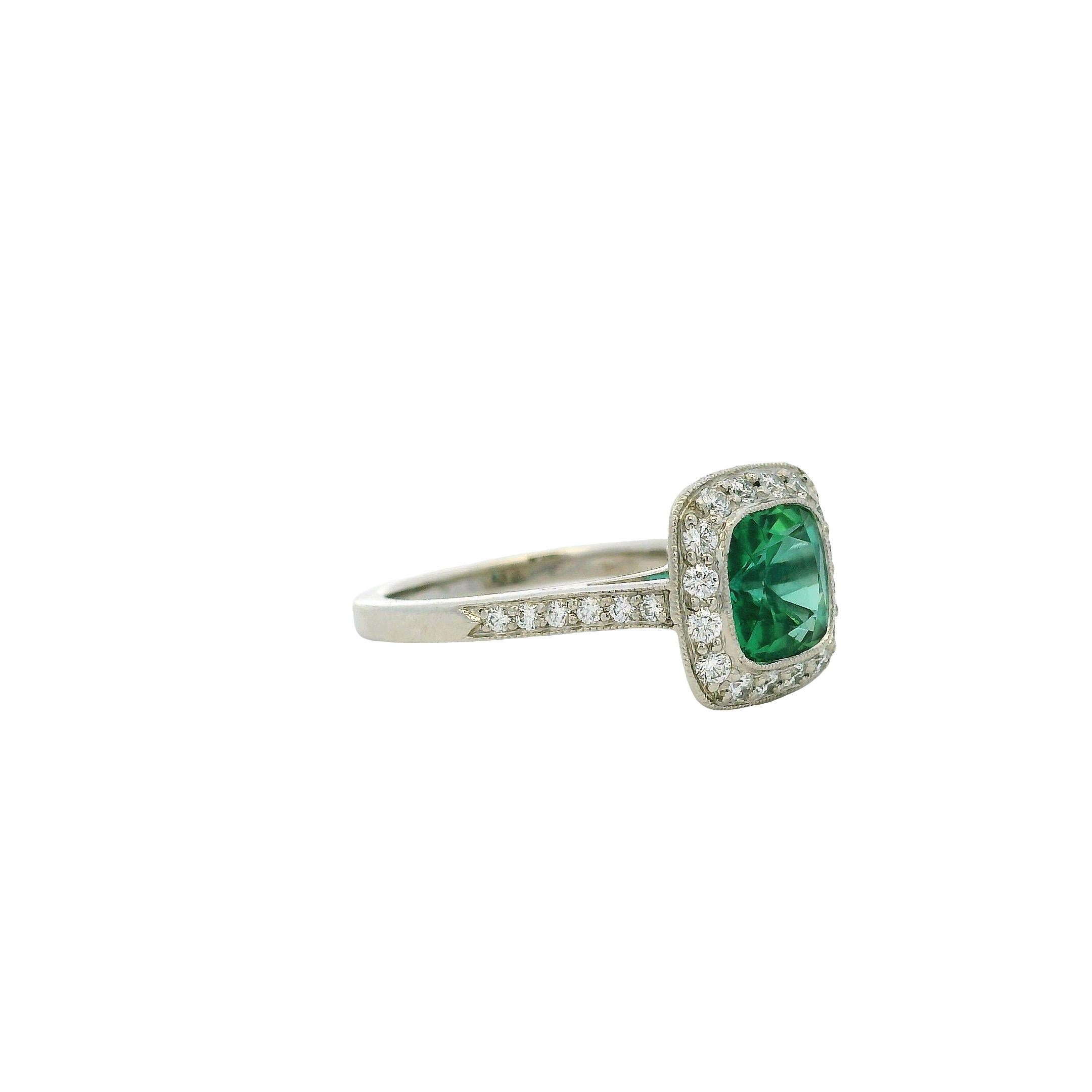 Tiffany & Co. Platin Cushion Cut GIA zertifizierter grüner Turmalin Ring im Angebot 5