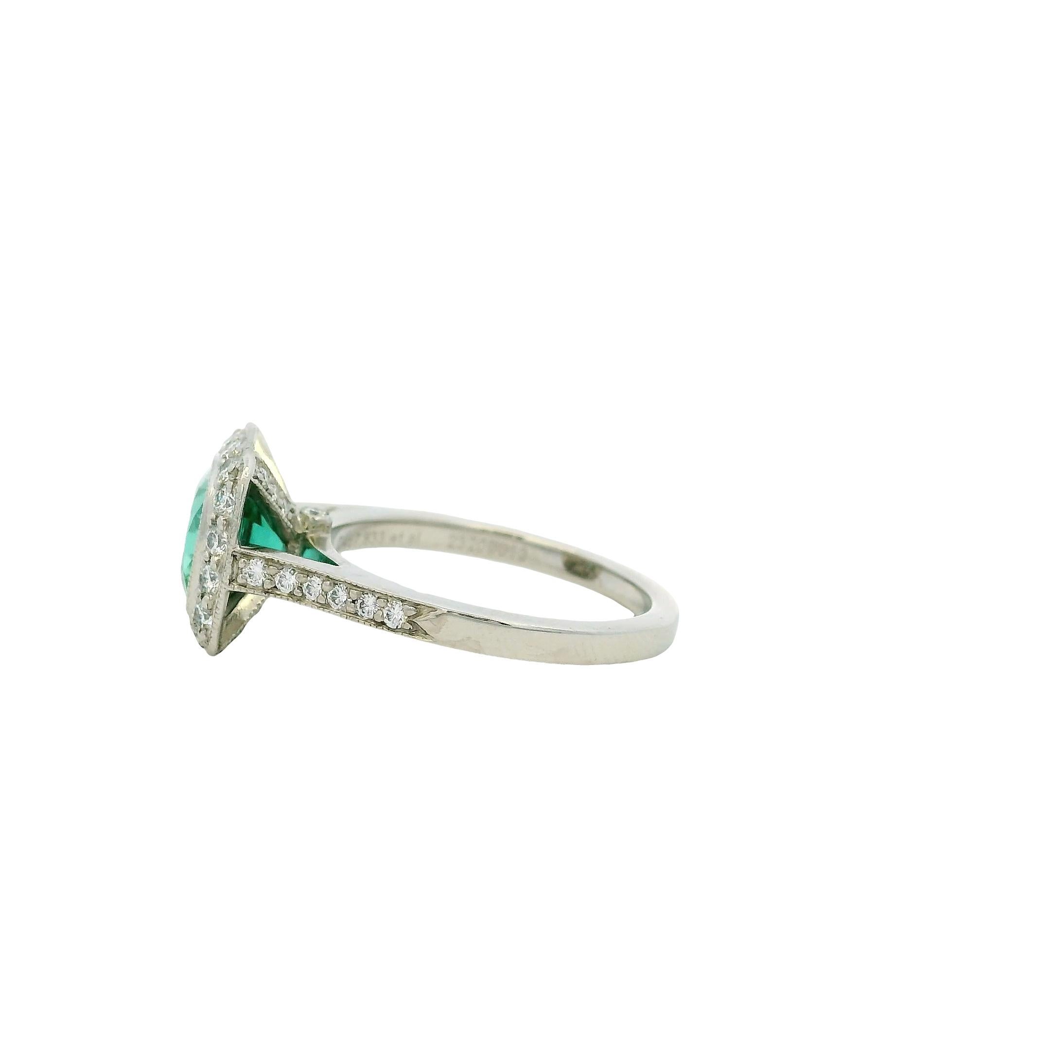Tiffany & Co. Platin Cushion Cut GIA zertifizierter grüner Turmalin Ring Damen im Angebot