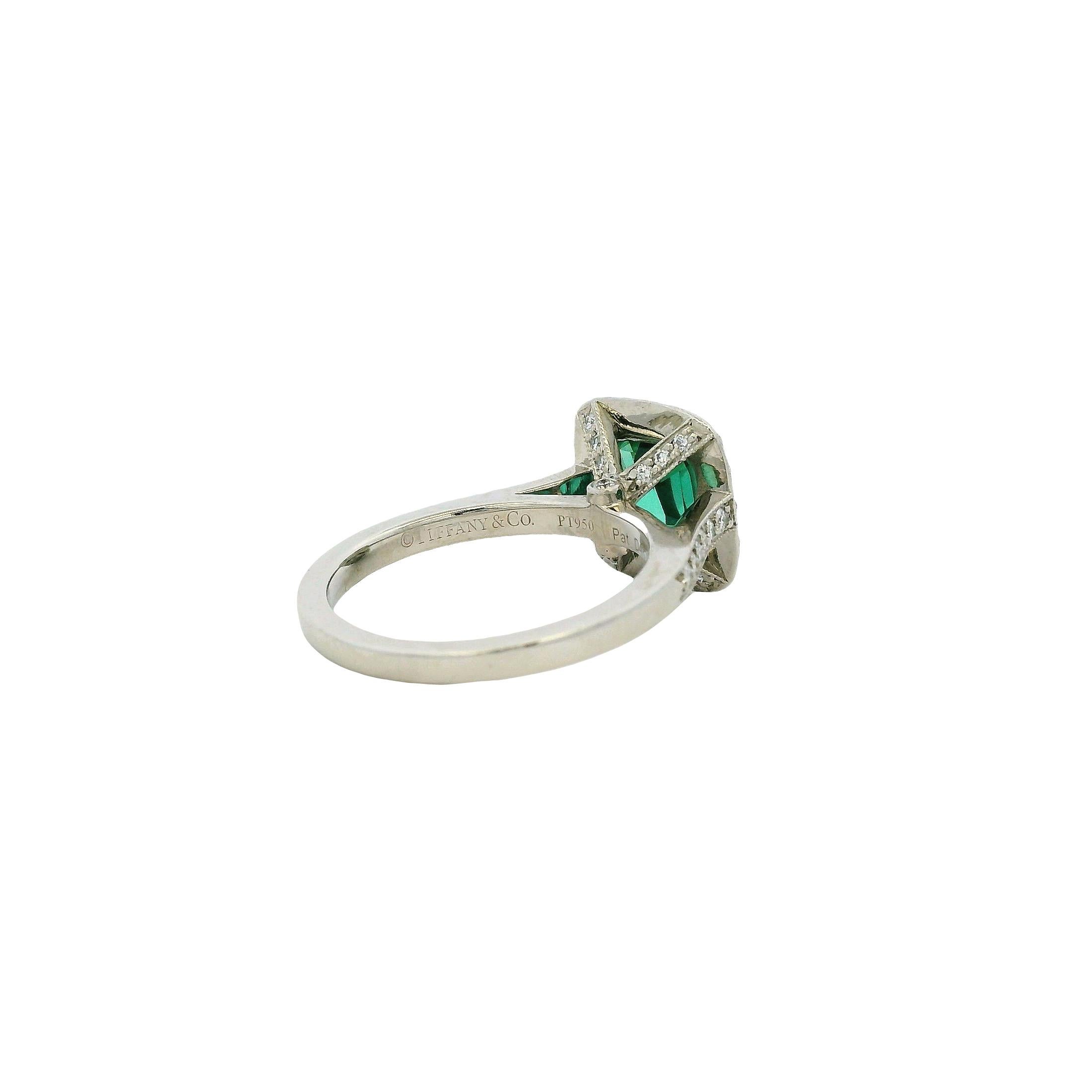 Tiffany & Co. Platin Cushion Cut GIA zertifizierter grüner Turmalin Ring im Angebot 3