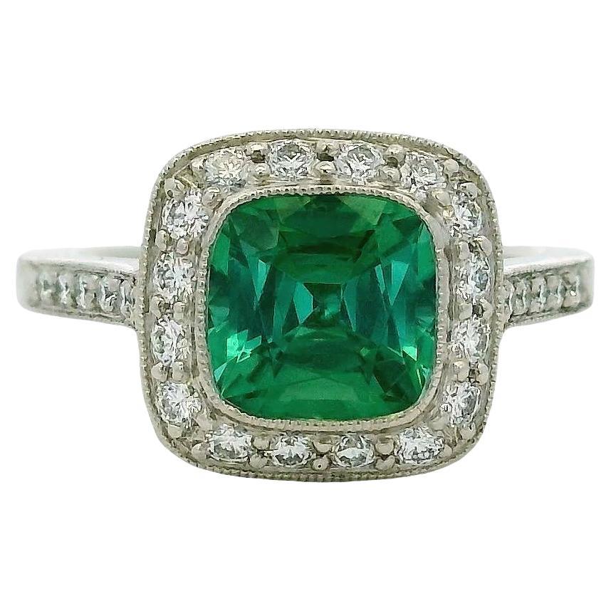 Tiffany & Co. Platin Cushion Cut GIA zertifizierter grüner Turmalin Ring im Angebot