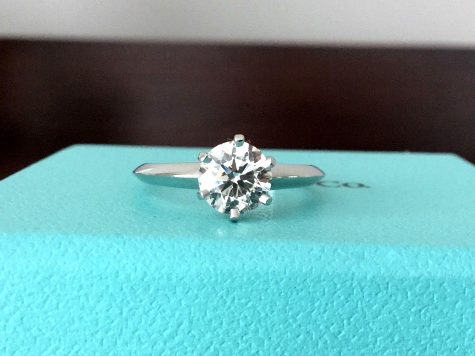 Tiffany & Co. Platinum Diamond 1.02 Carat Round Engagement Ring Unworn In New Condition In Middletown, DE