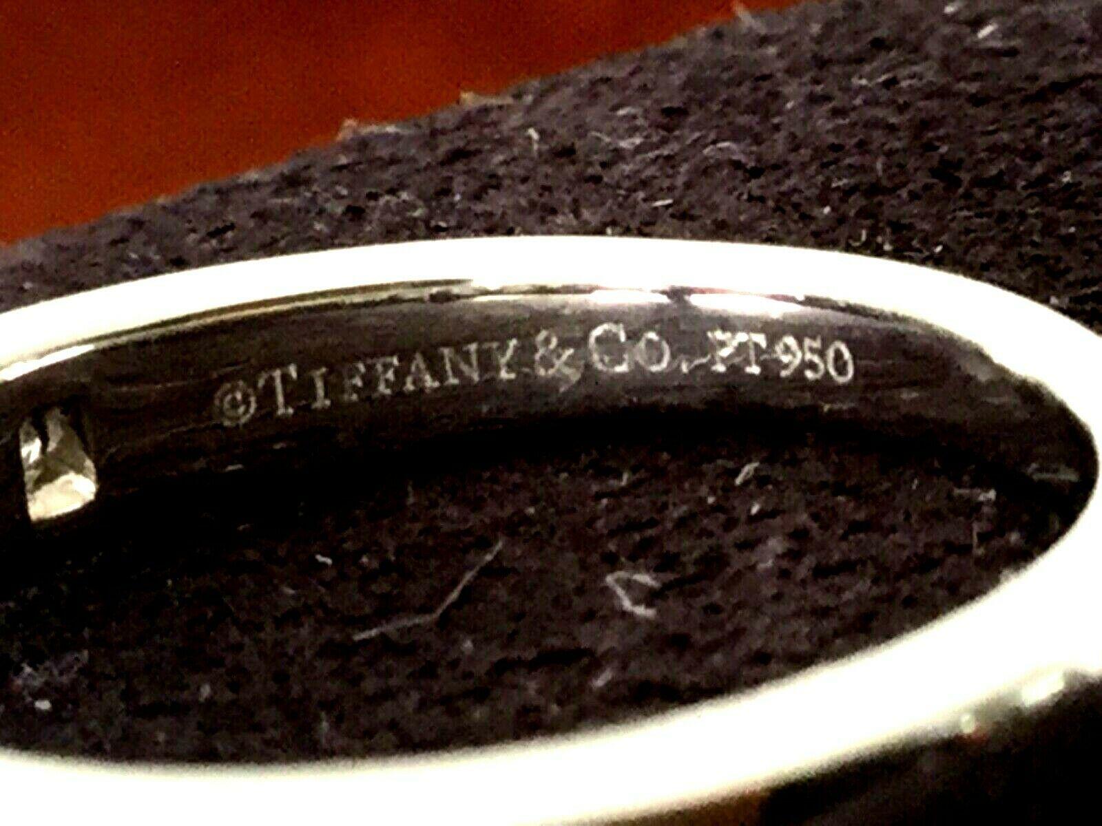 Tiffany & Co. Platinum Diamond 1.17 Carat Round Engagement Ring G VS2 5