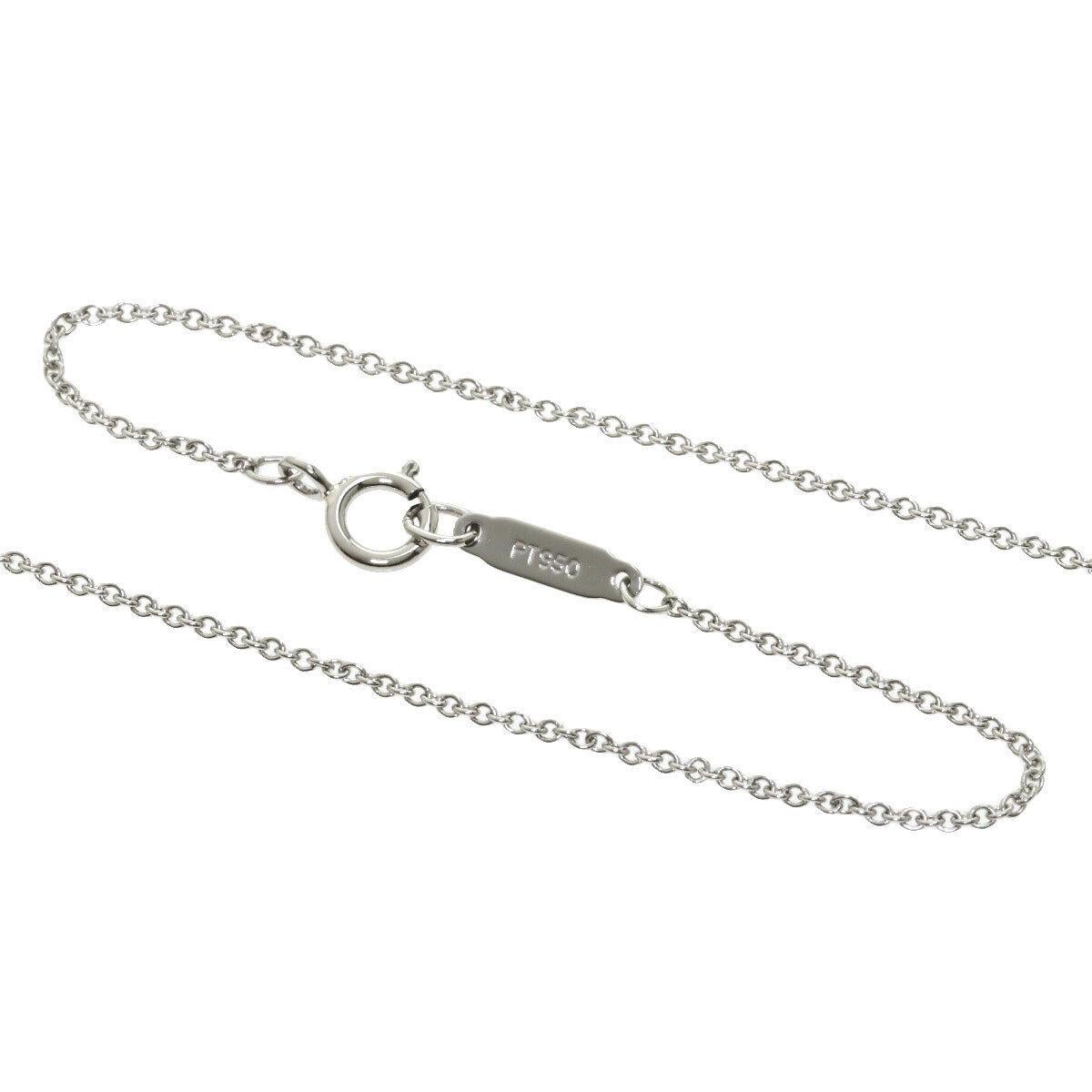 TIFFANY & Co. Collier à pendentif Fleur de Lis en platine et diamant de 1,5