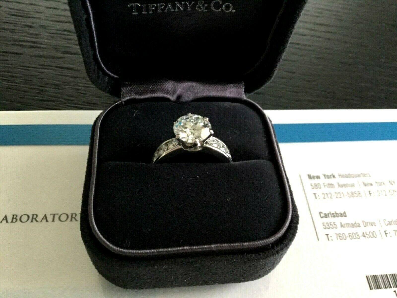 Tiffany & Co. Platinum Diamond 2.14 Carat Round Engagement Ring E VS1 5