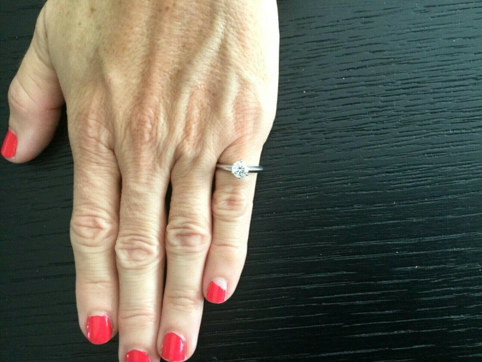Women's Tiffany & Co. Platinum Diamond .78 Carat Round Engagement Ring I VVS1 For Sale