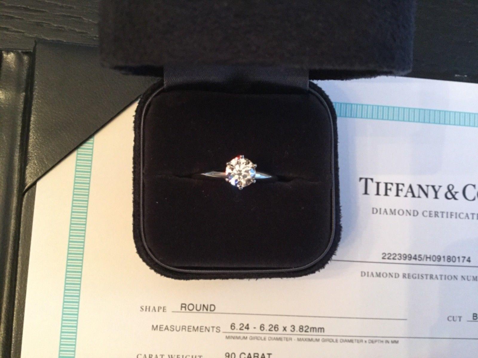 Tiffany & Co. Platinum Diamond .90 Carat Round Engagement Ring I VVS2 6