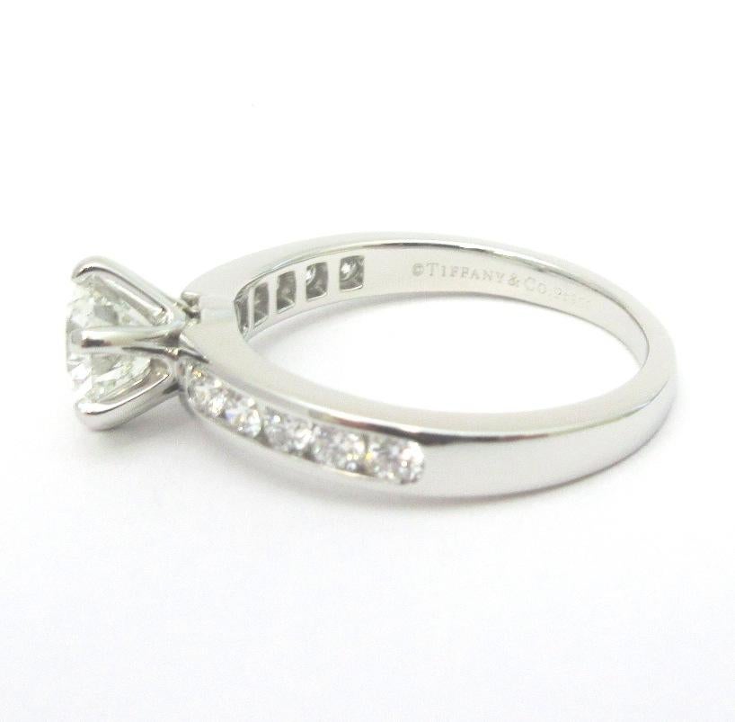 TIFFANY & Co. Platinum Diamond Band .90ct Diamond Engagement Ring 6.75 In Excellent Condition For Sale In Los Angeles, CA