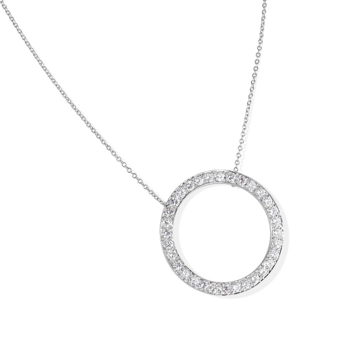 TIFFANY & Co. Collana con ciondolo in platino e diamanti LARGE In condizioni ottime in vendita a Los Angeles, CA