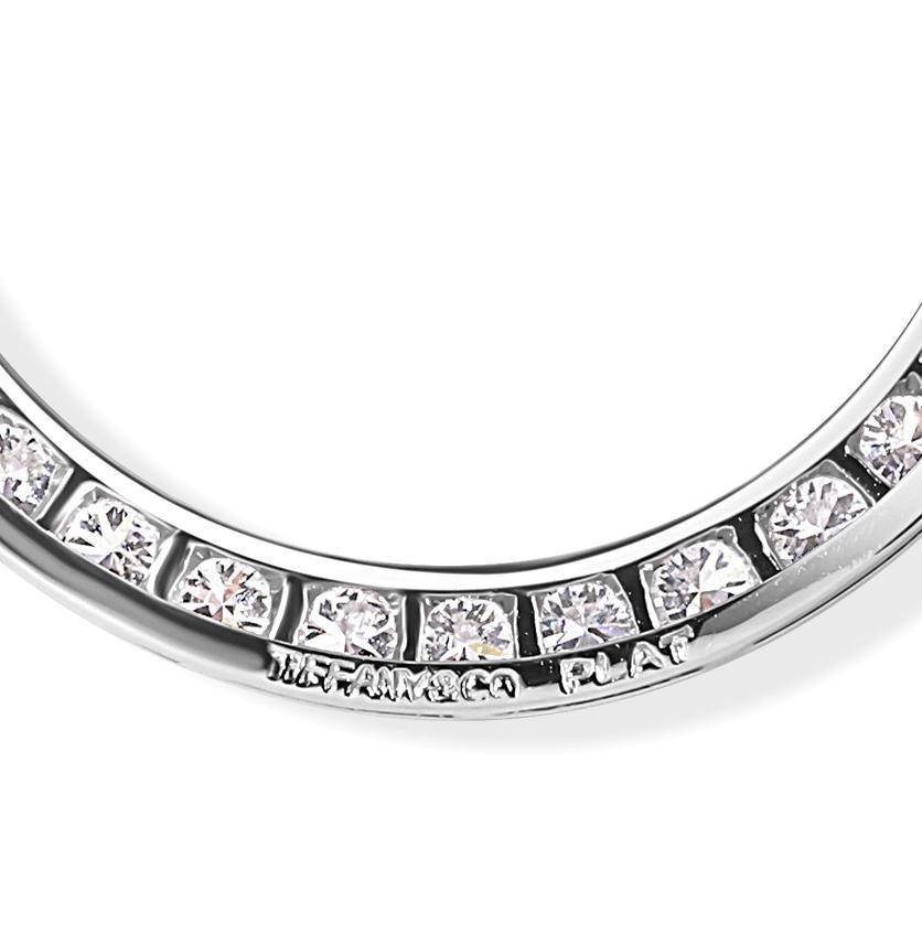 TIFFANY & Co. Collana con ciondolo in platino e diamanti LARGE in vendita 2