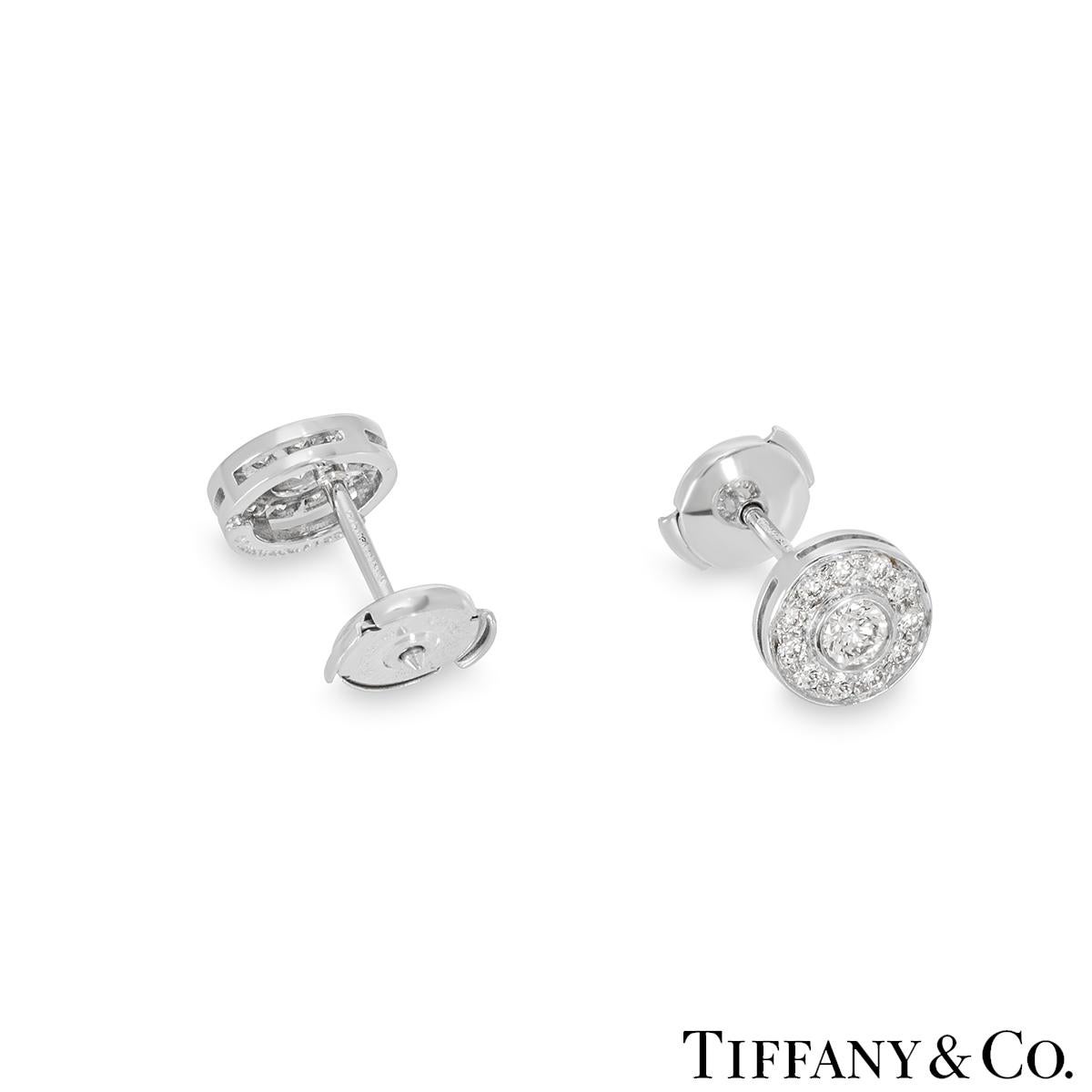 Tiffany & Co. Platin-Diamant-Rundstecker-Ohrringe im Zustand „Hervorragend“ im Angebot in London, GB