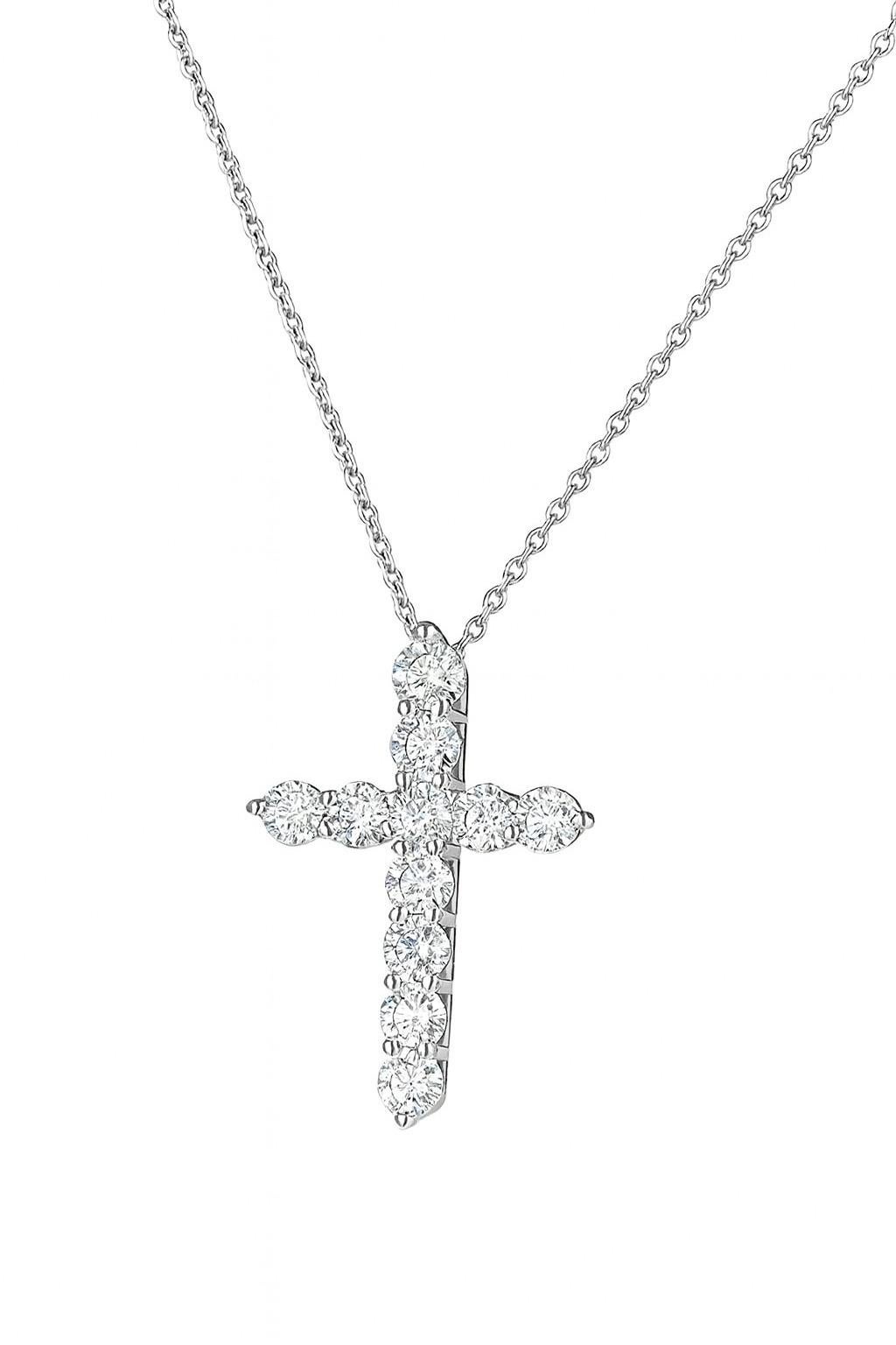 Taglio rotondo Tiffany & Co. Collana con croce di diamanti in platino in vendita
