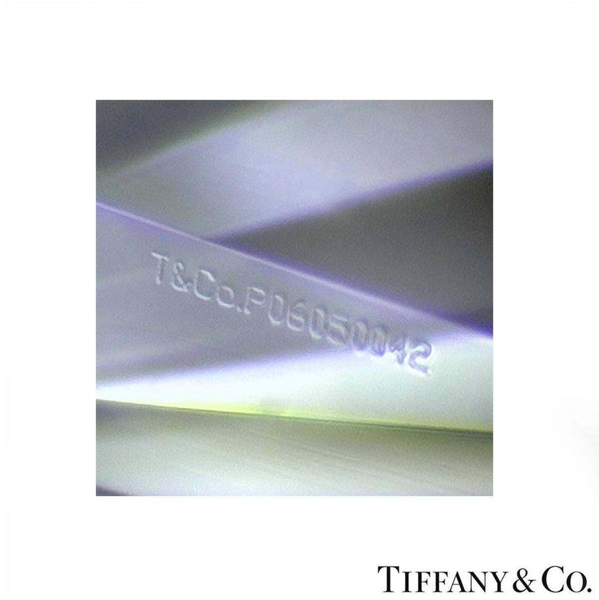 Tiffany & Co. Boucles d'oreilles pendantes en platine et diamant en vente 6