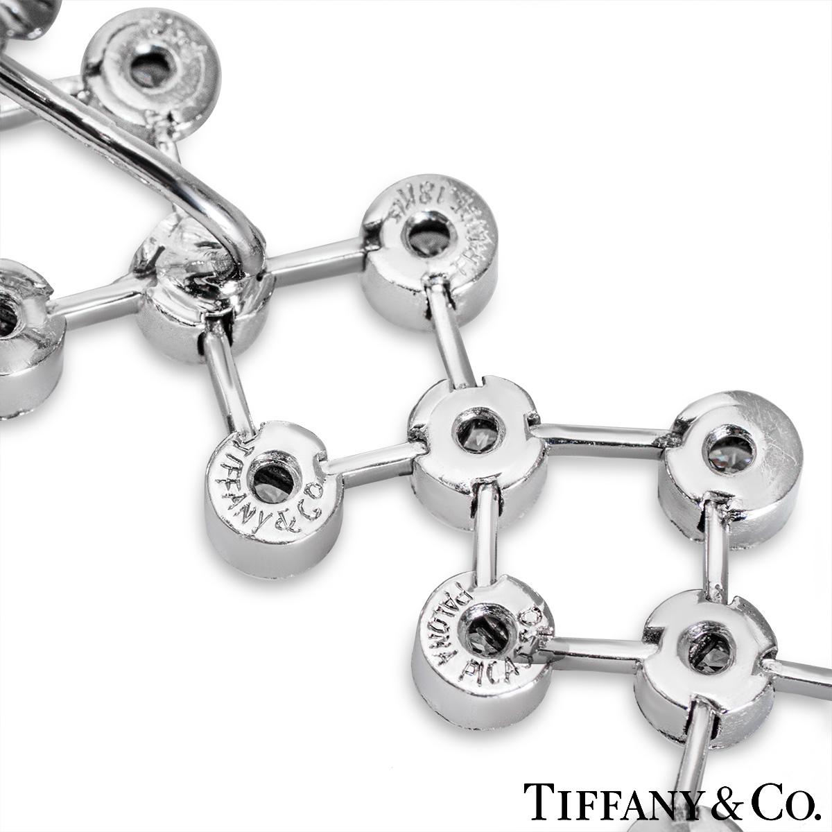 Tiffany & Co. Boucles d'oreilles pendantes en platine et diamant Pour femmes en vente