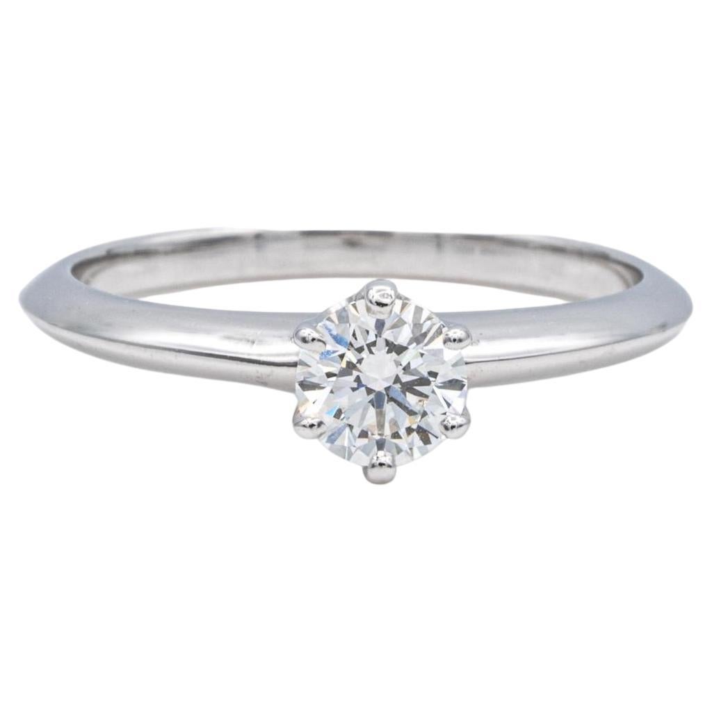 Tiffany 
Co. Platin Diamant Verlobungsring .41Ct Zentrum Solitär H VS1