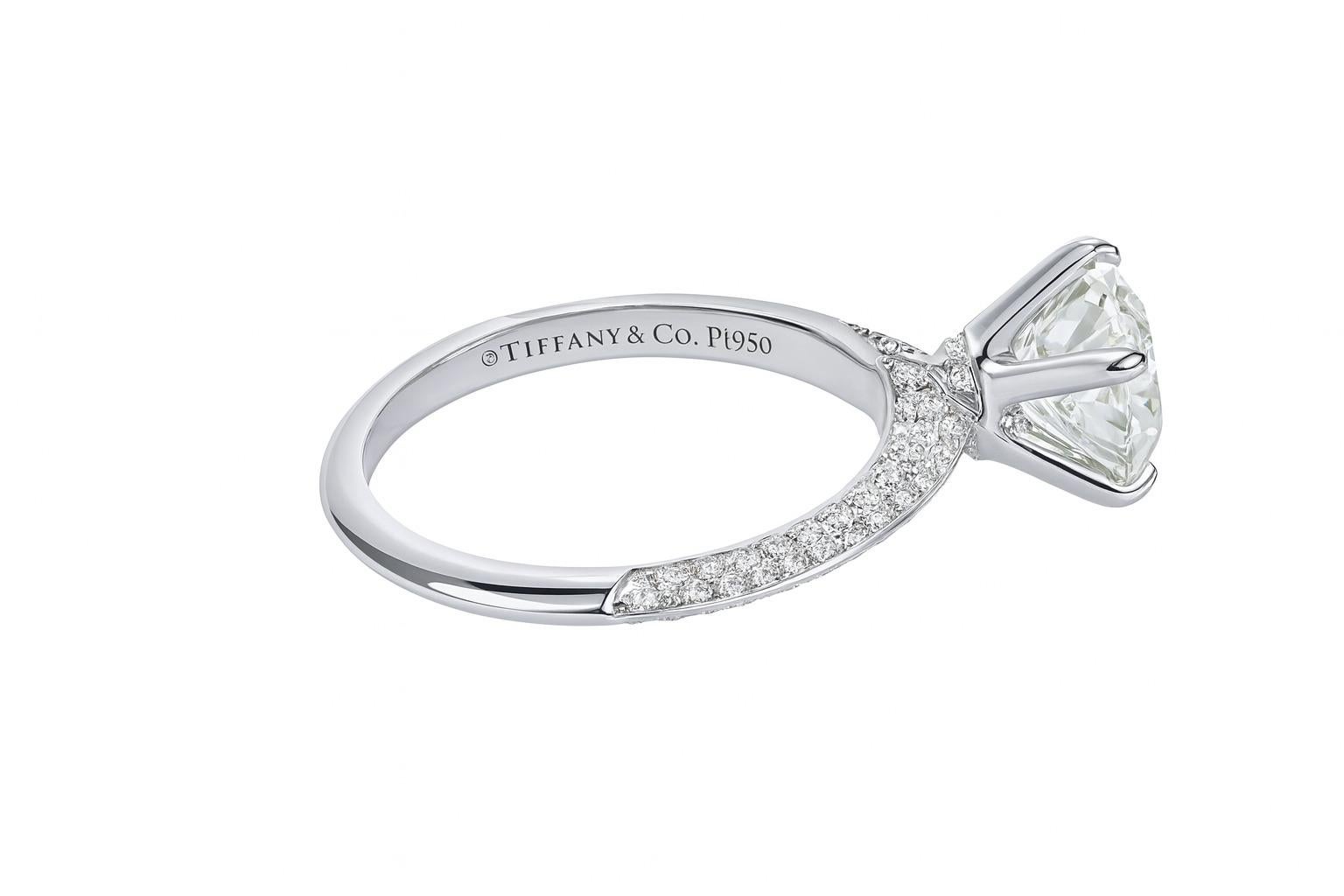 Tiffany & Co. Bague de fiançailles en platine et diamants Excellent état - En vente à Chicago, IL