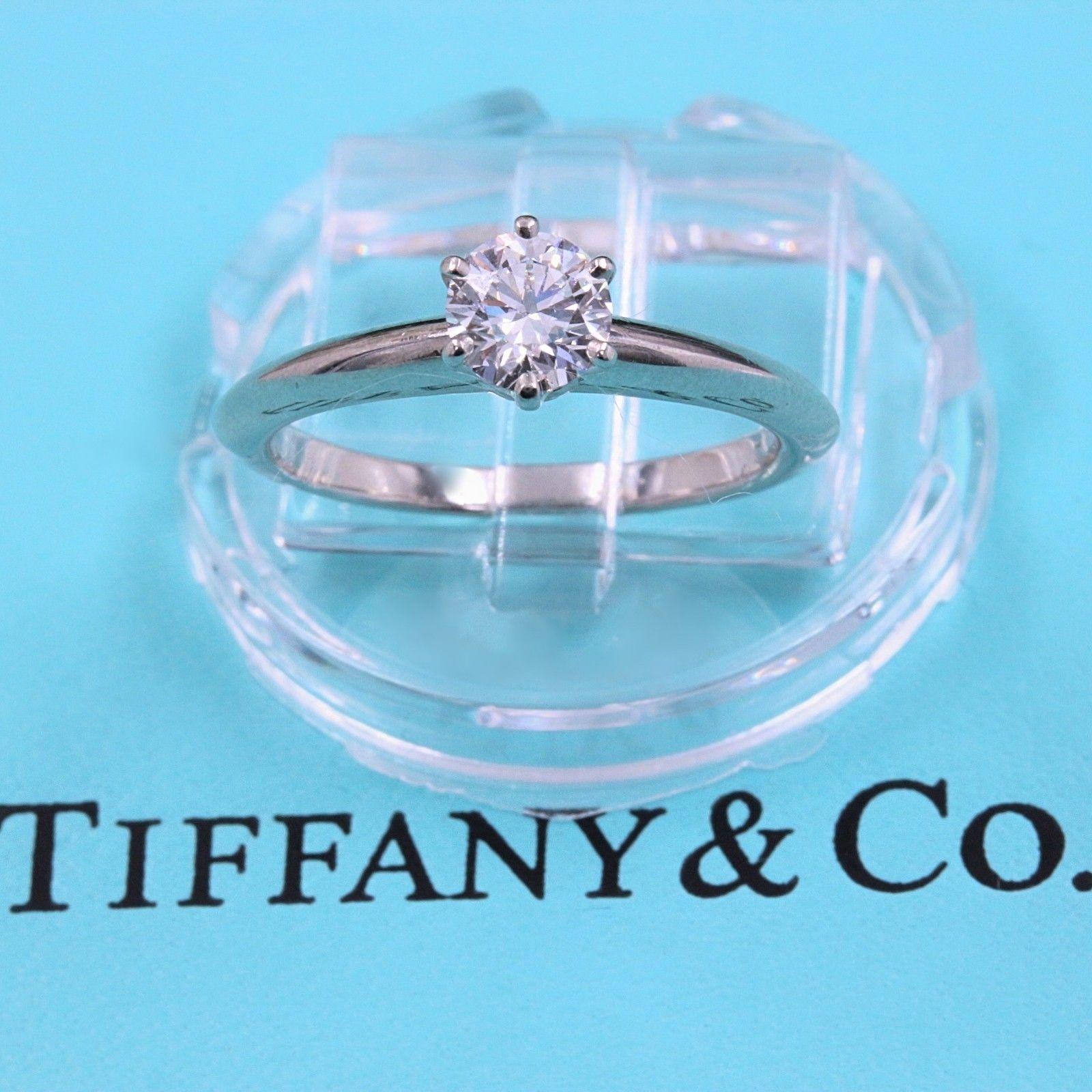 Tiffany & Co. Platin-Diamant-Verlobungsring rund 0::47 Karat D VS2 5