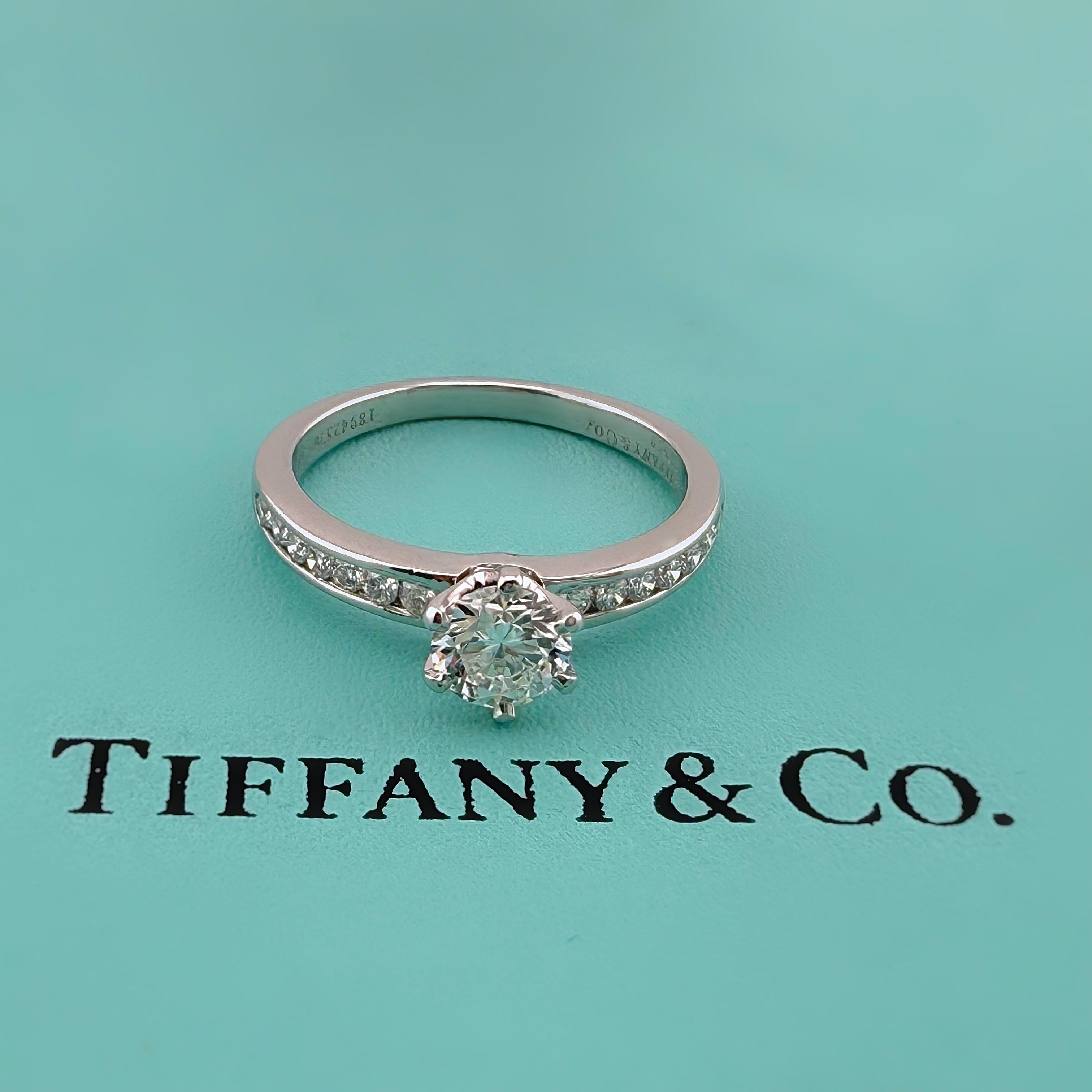 Tiffany & Co Platinum Diamond Engagement Ring Round 0.60 ct I VVS1 For Sale 9