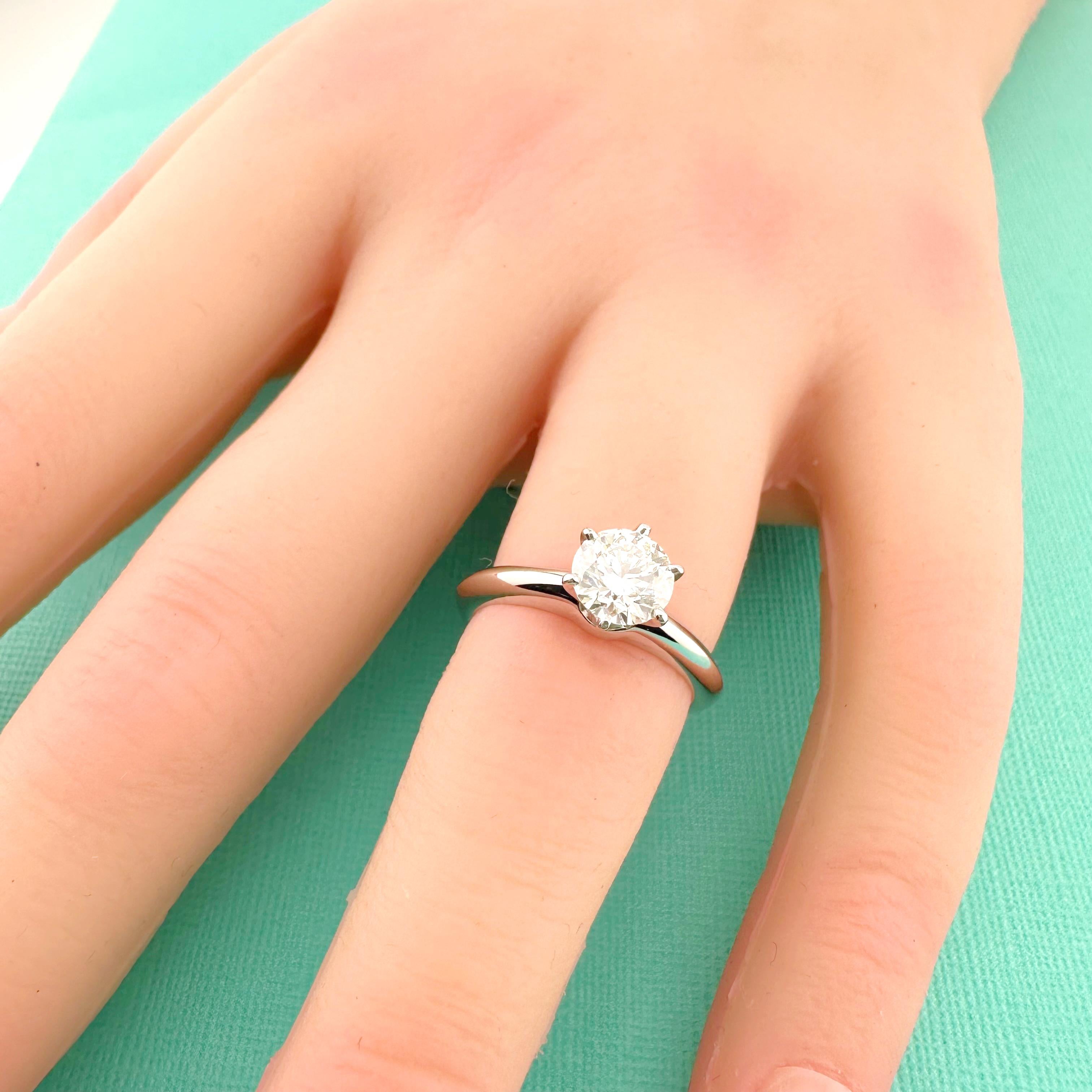 Tiffany & Co Platinum Diamond Engagement Ring Solitaire Round 0.83 ct I VS2 14