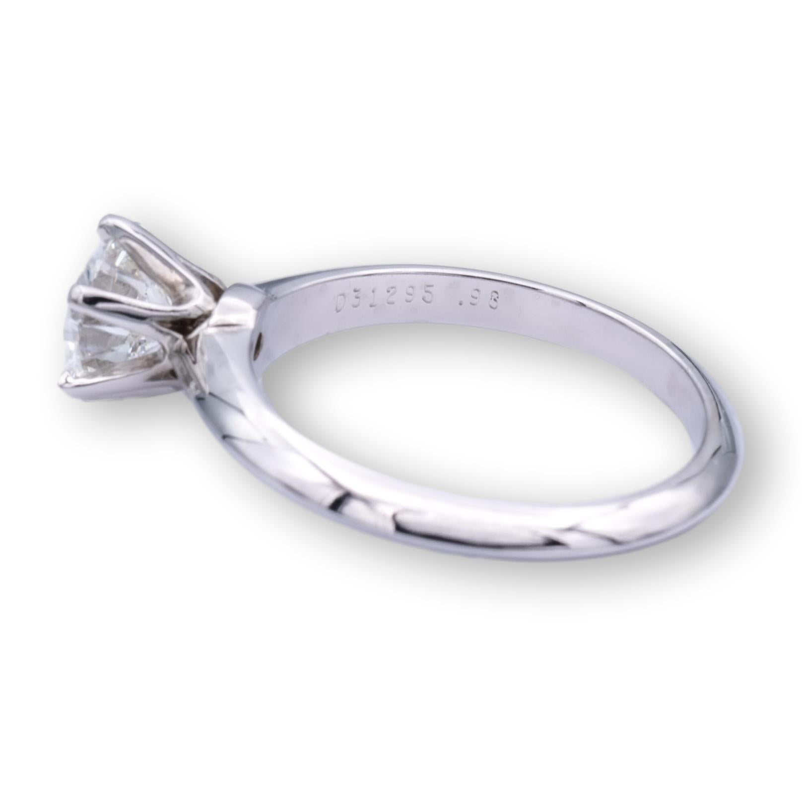 Round Cut Tiffany & Co. Platinum Diamond Engagement Ring with Round 0.98ct GVVS2